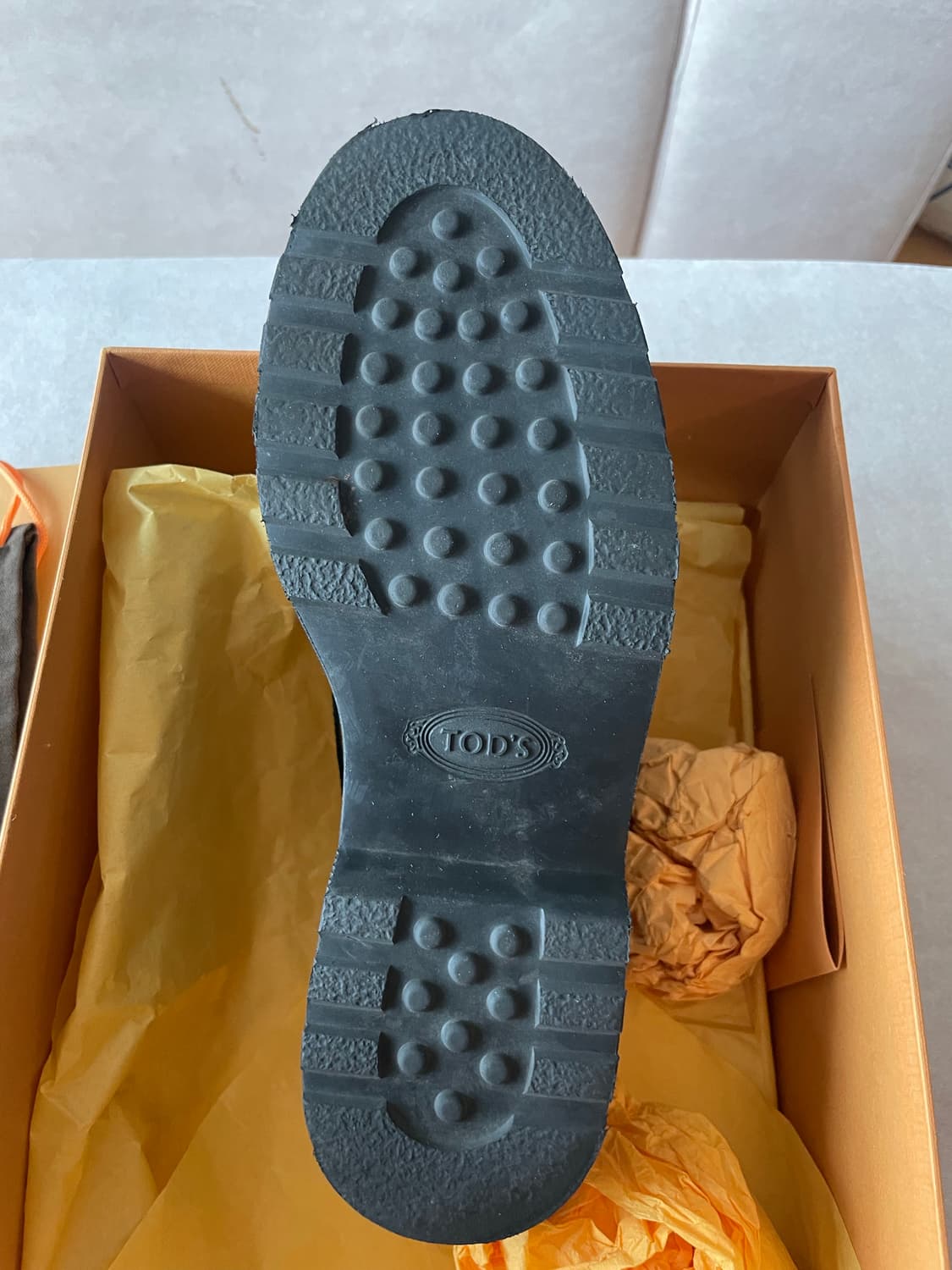 Tod’s 토즈 청키 럭 솔 페니로퍼 37.5  상품이미지6