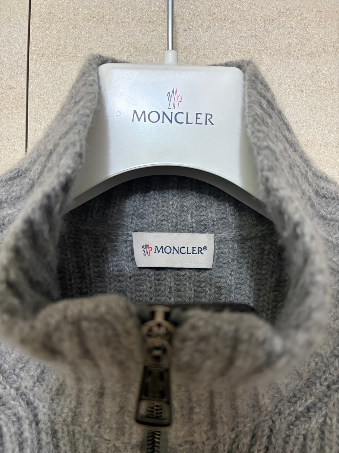 몽클레어 하프집업 니트L 상품이미지4