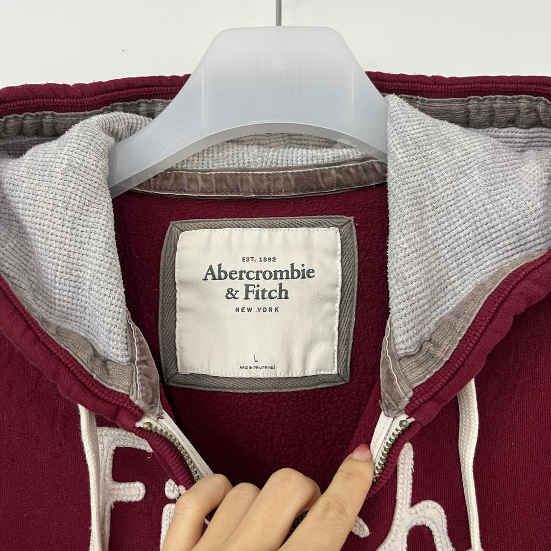 아베크롬비 슬림핏 자수로고 버건디 후드집업 상품이미지5