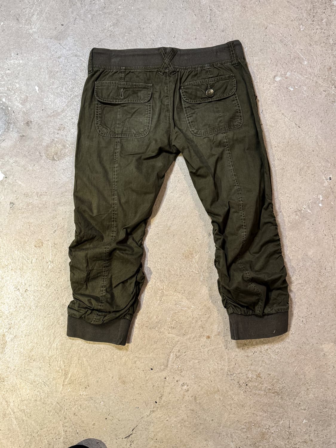Khaki shirring capri pants  카키 셔링 카프리 팬츠 상품이미지7