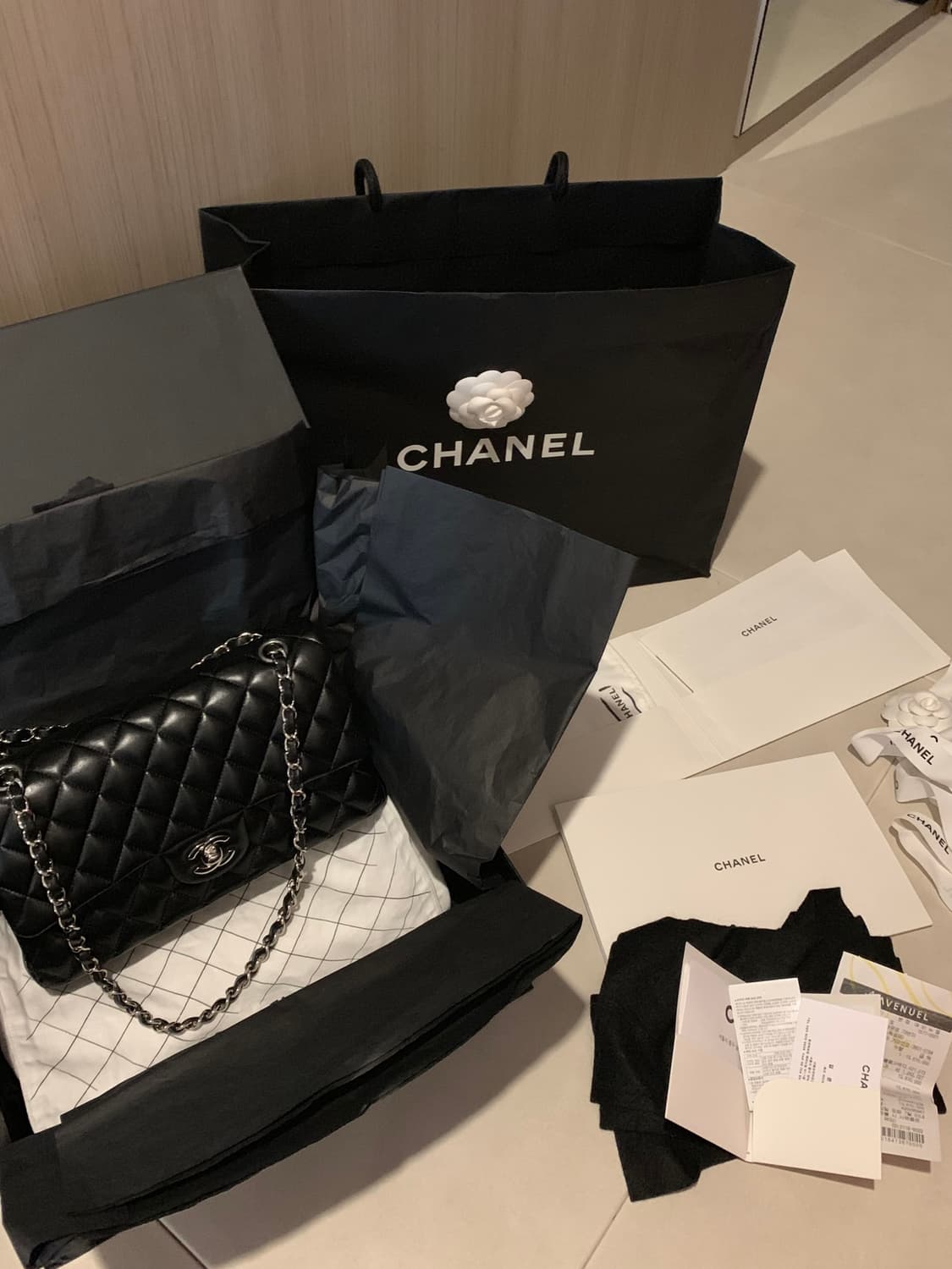 샤넬 클래식 미듐 램스킨 은장 상품이미지2