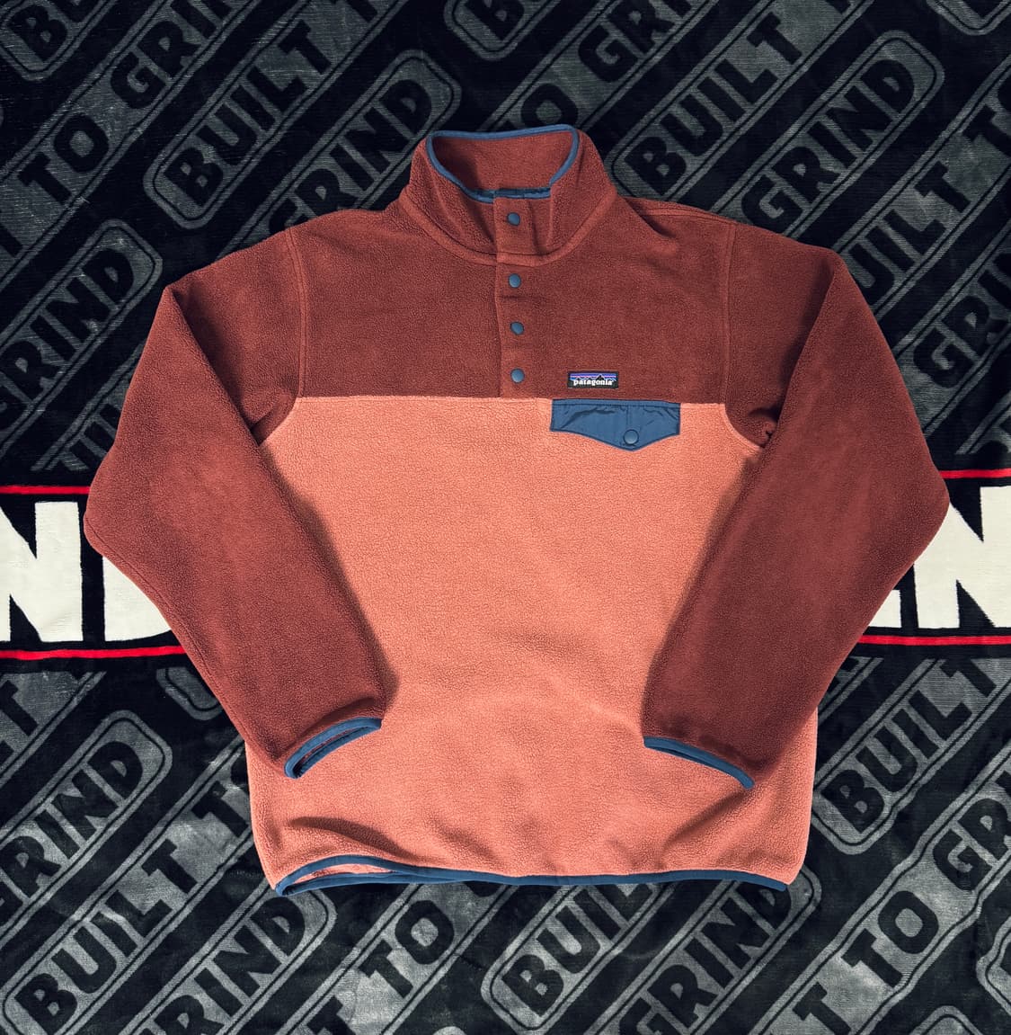 파타고니아 신칠라 스냅 티 풀 오버 살몬 앤 버건디 상품이미지1