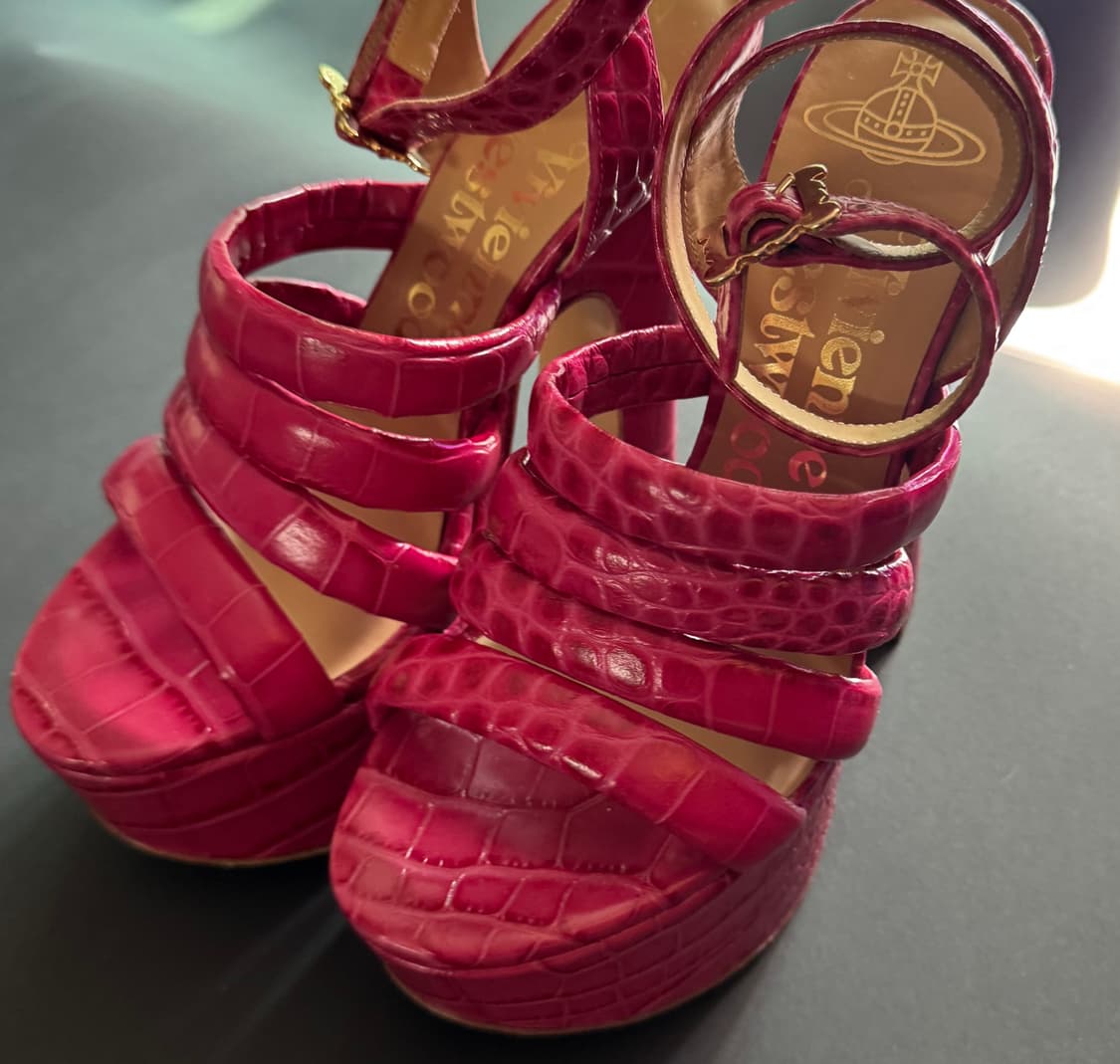 비비안 웨스트우드 레더 플랫폼 멀티 스트랩 샌들 상품이미지2