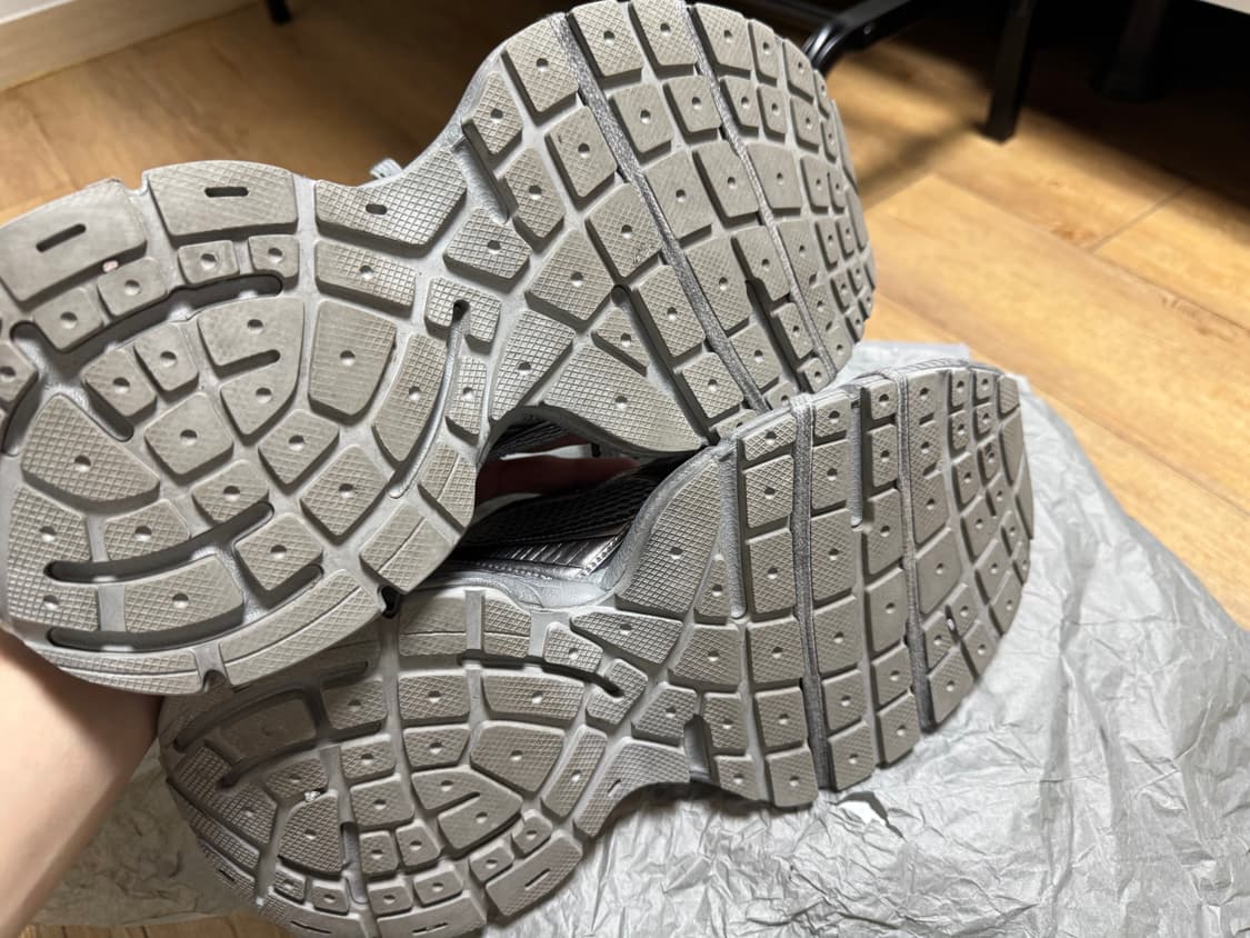 발렌시아가 3xl 스니커즈 블랙 그레이 45 상품이미지4