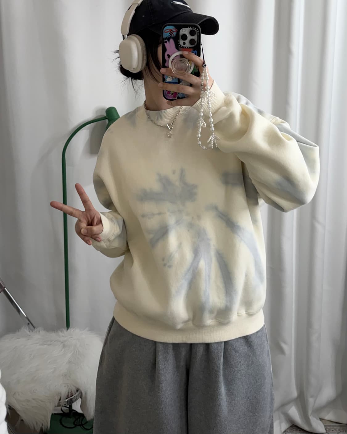 아이보리 & 하늘색 타이다이 오버핏 맨투맨 상품이미지2