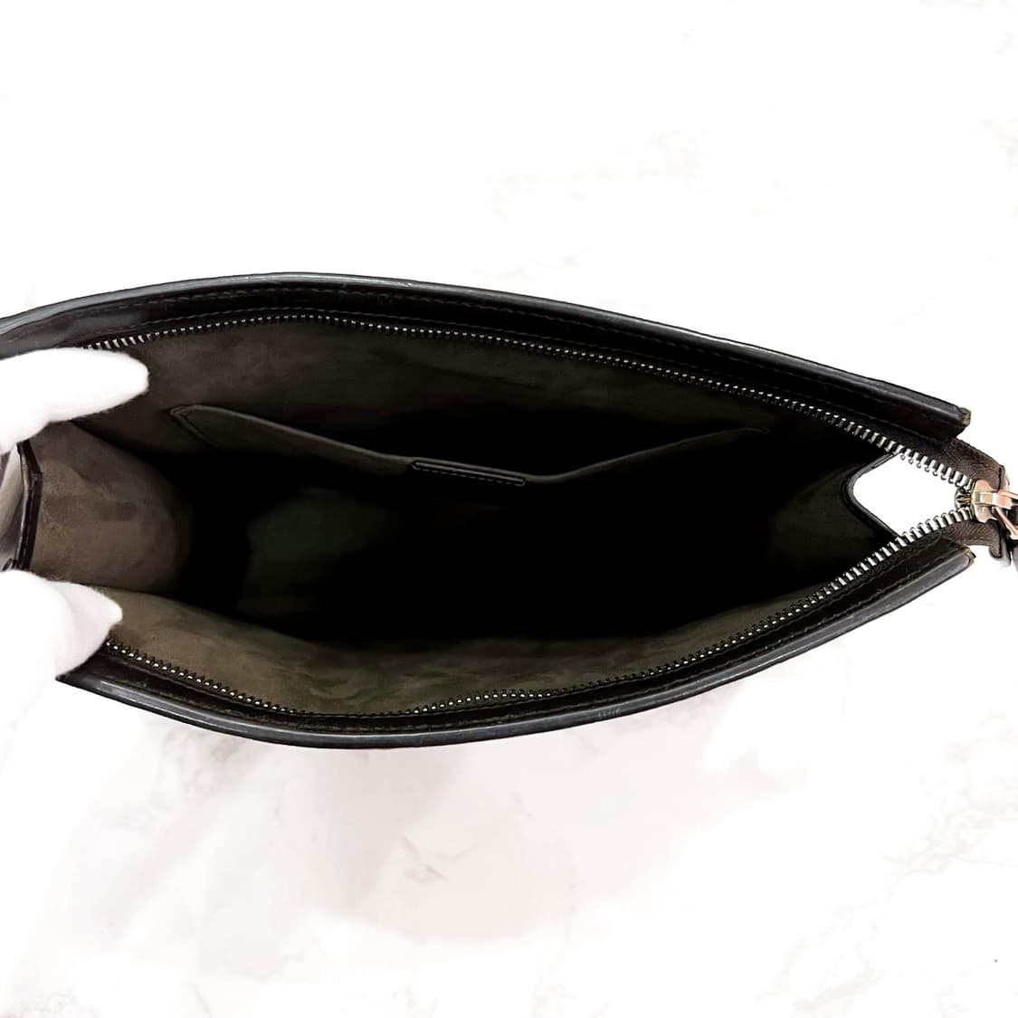 구찌 GG 수프림 웹 클러치 상품이미지6