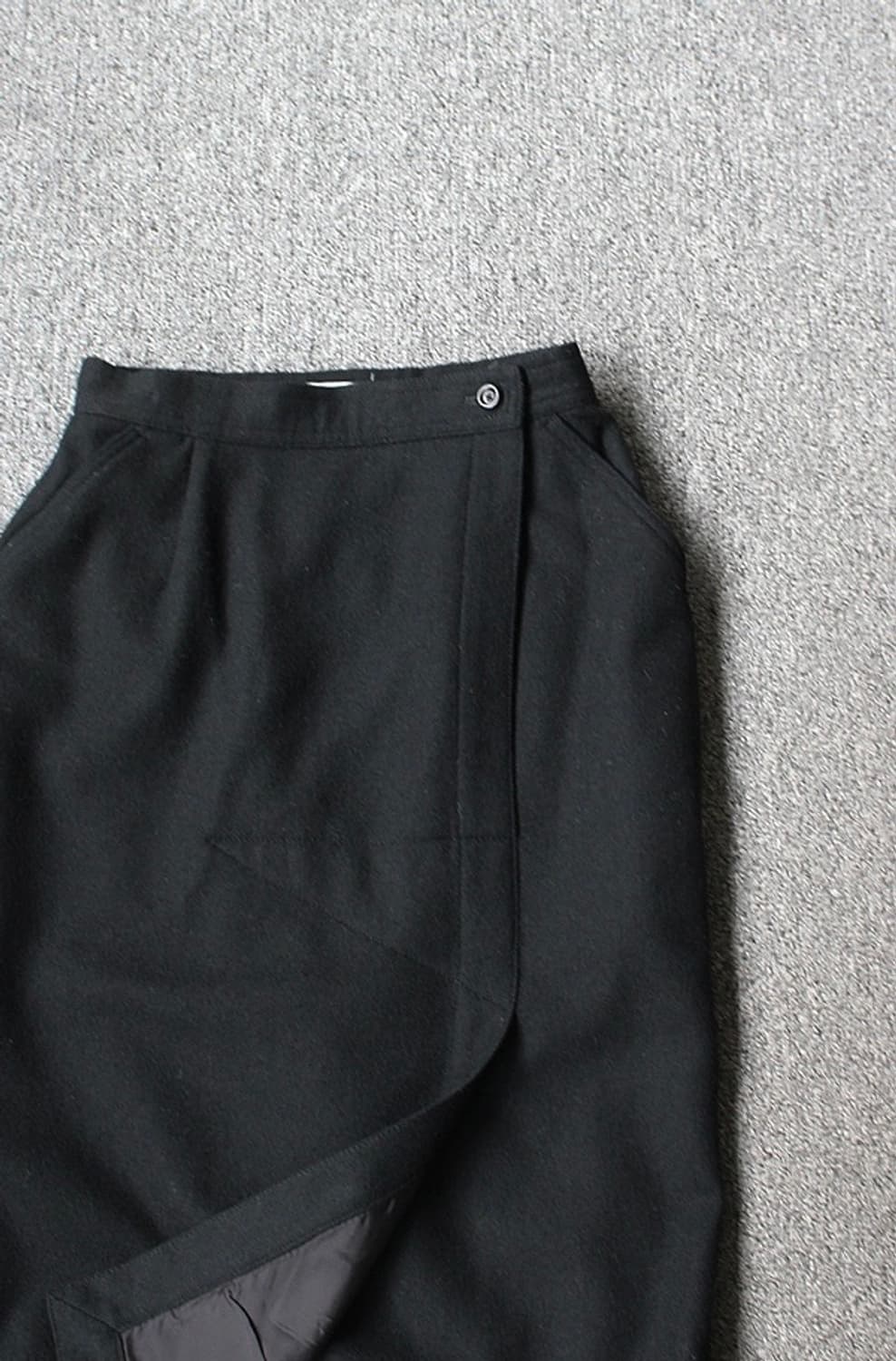 ISSEY MIYAKE Wrap Skirt 상품이미지2