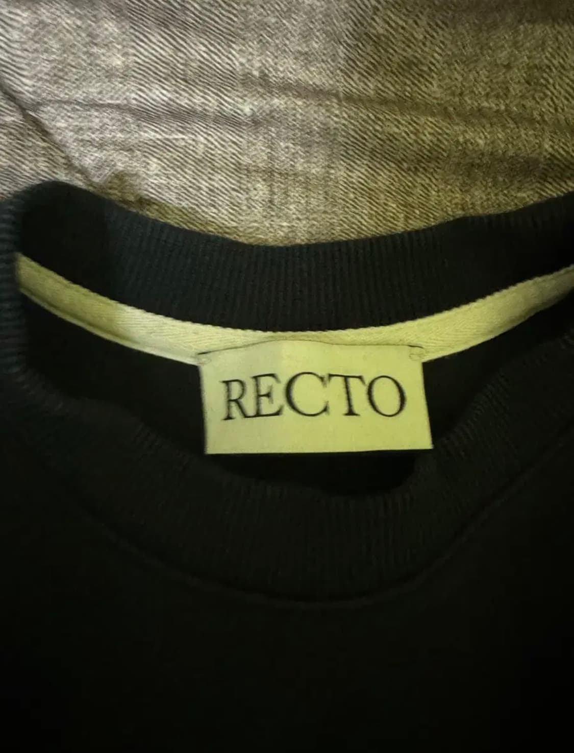 렉토 맨투맨 블랙 상품이미지2