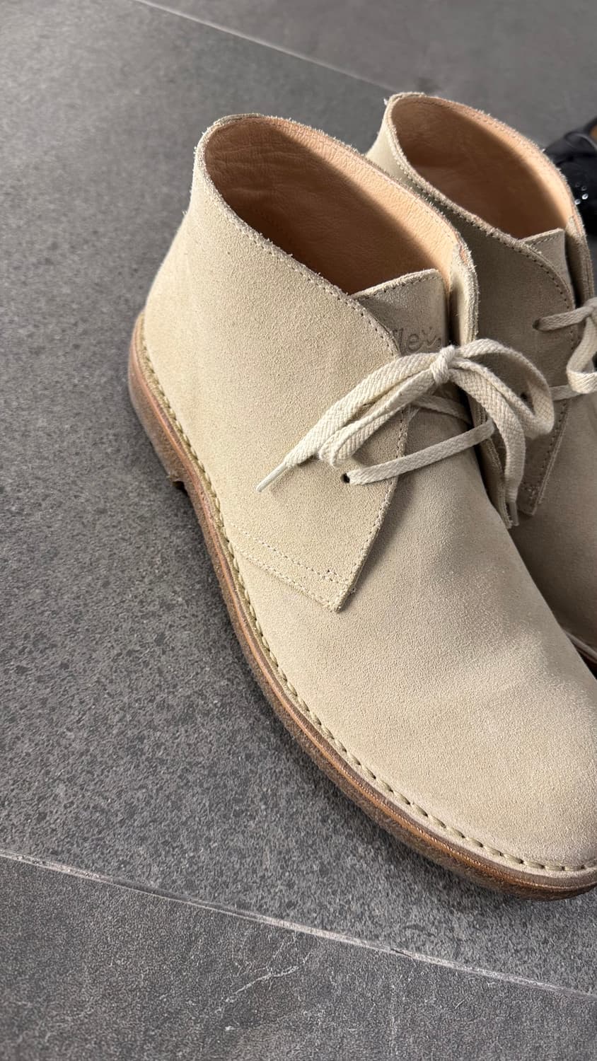 아스토플렉스 그린플렉스 에크루 42사이즈 팝니다 상품이미지3