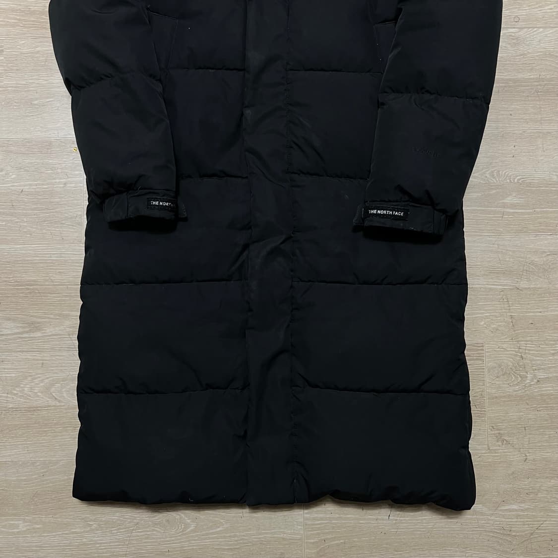 노스페이스 여성 하프돔 구스다운 후드 롱패딩 점퍼 [블랙] XS/85 상품이미지3