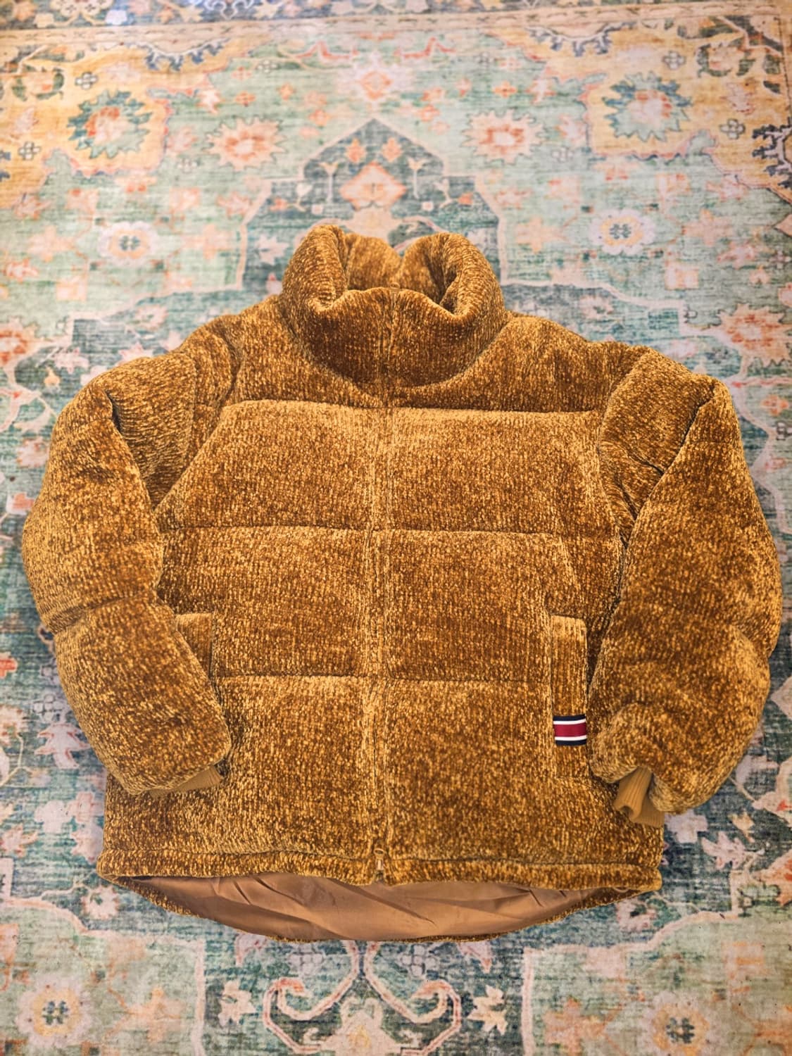 로맨틱크라운(ROMANTIC CROWN) 니트 벨벳 다운 패딩 상품이미지1