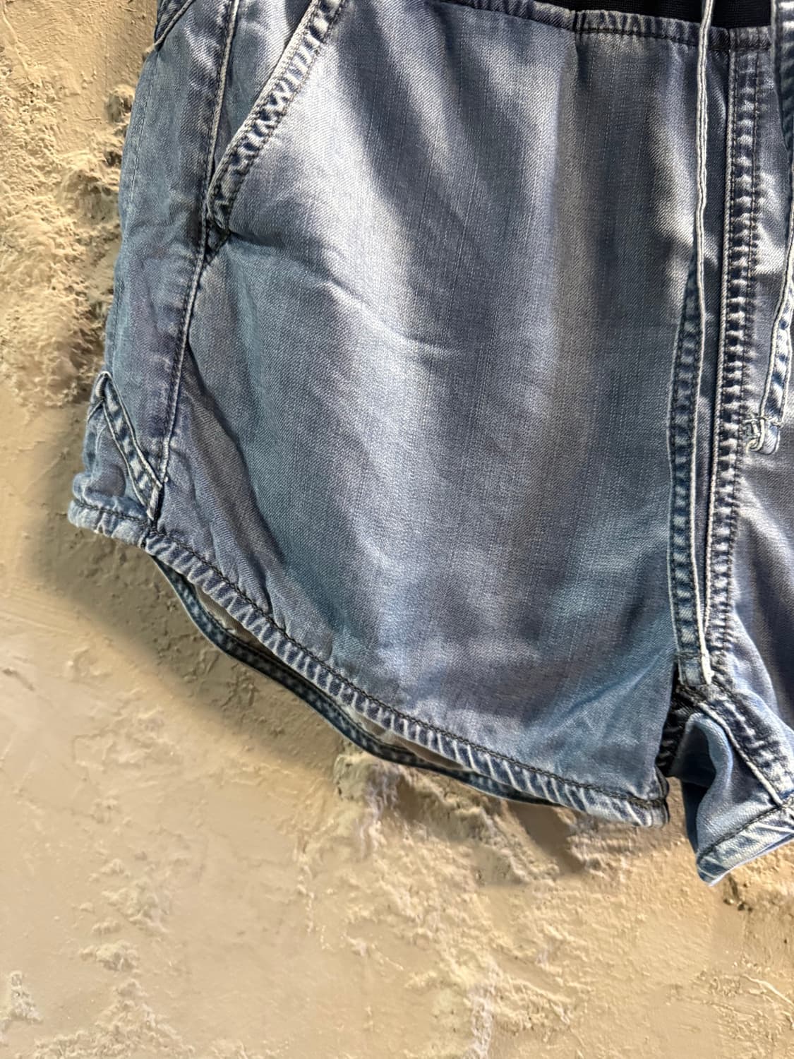 XS 디젤 DIESEL 리오셀 데님 밴딩 숏팬츠 상품이미지2