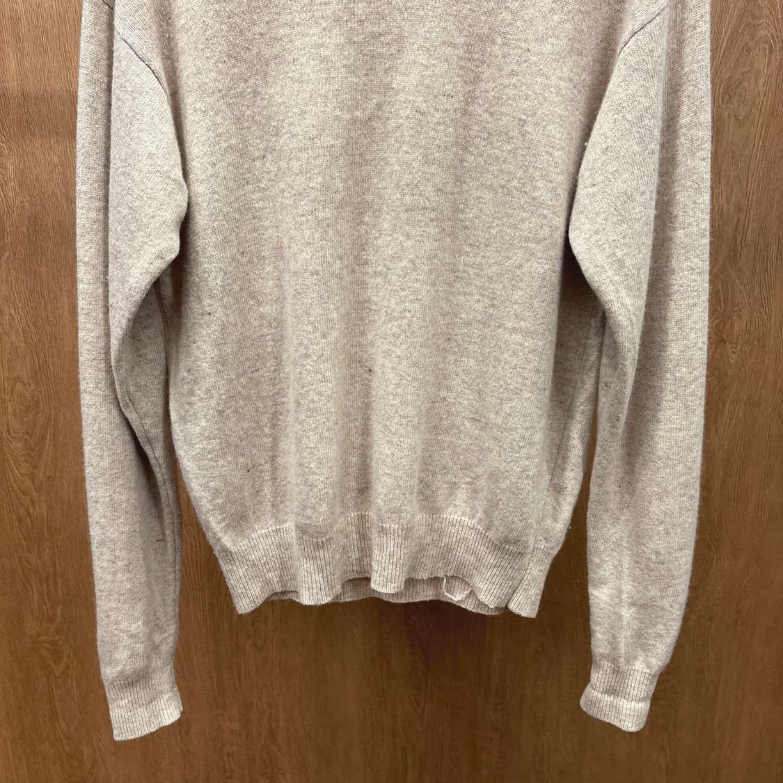 빔즈 라운드넥 코튼 긴팔 니트 무지 디테일 루즈핏 베이지 상품이미지5