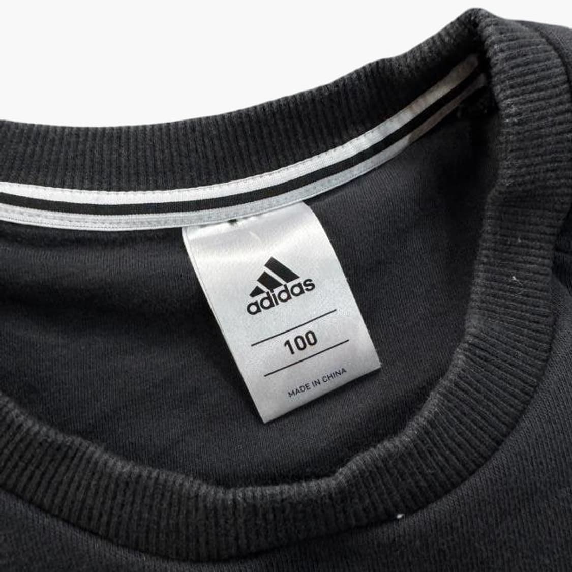 아디다스 X 레알마드리드 블랙 맨투맨 상품이미지2