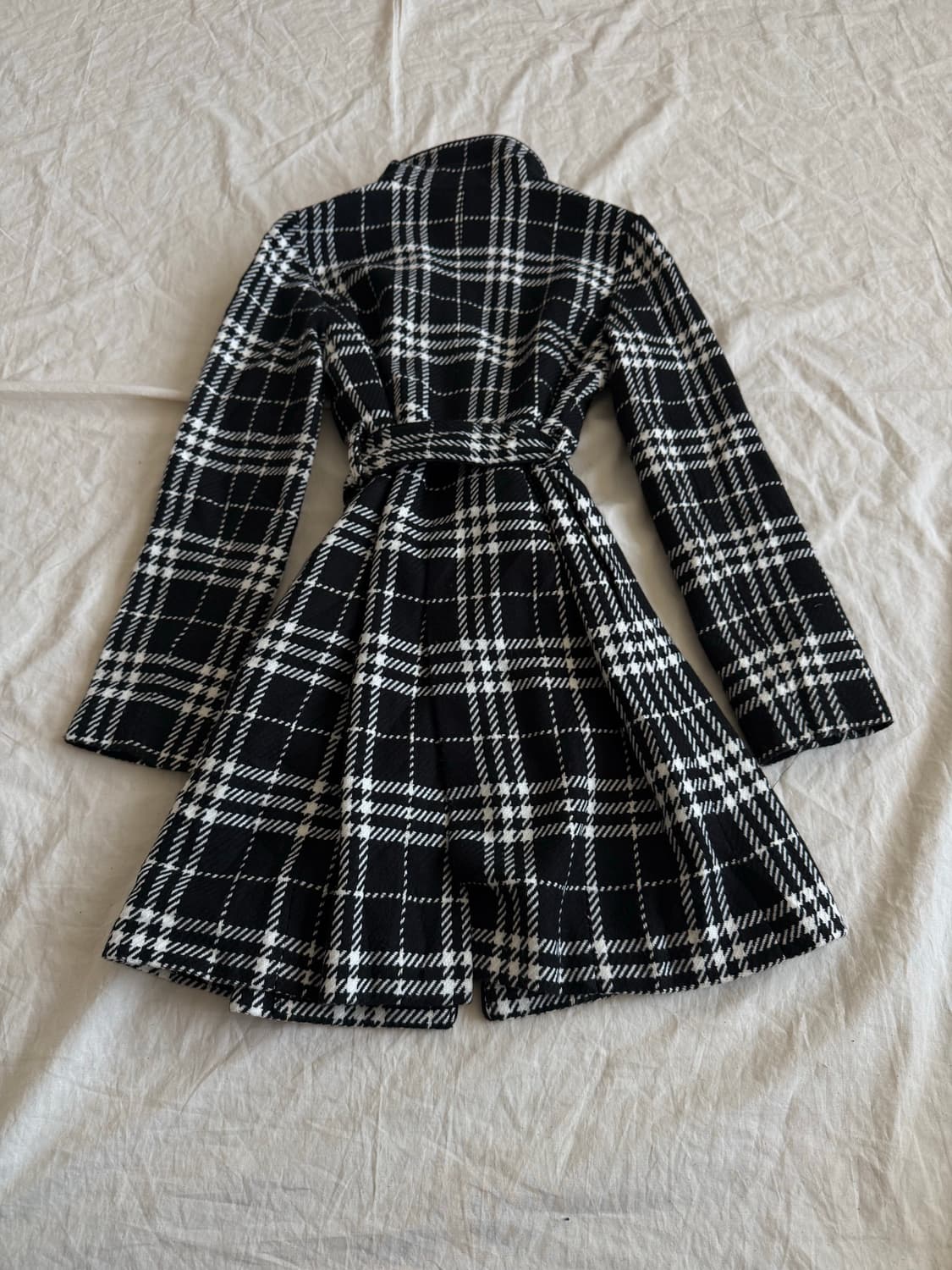 블랙 캐캐체 로걀 오네갸루 하운드 체크 롱 코트  상품이미지4