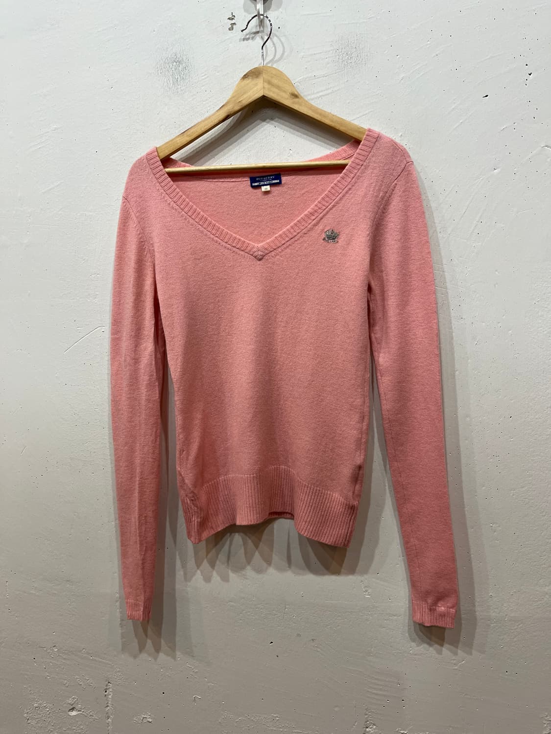 버버리 브이넥 울 니트 우먼즈  상품이미지1