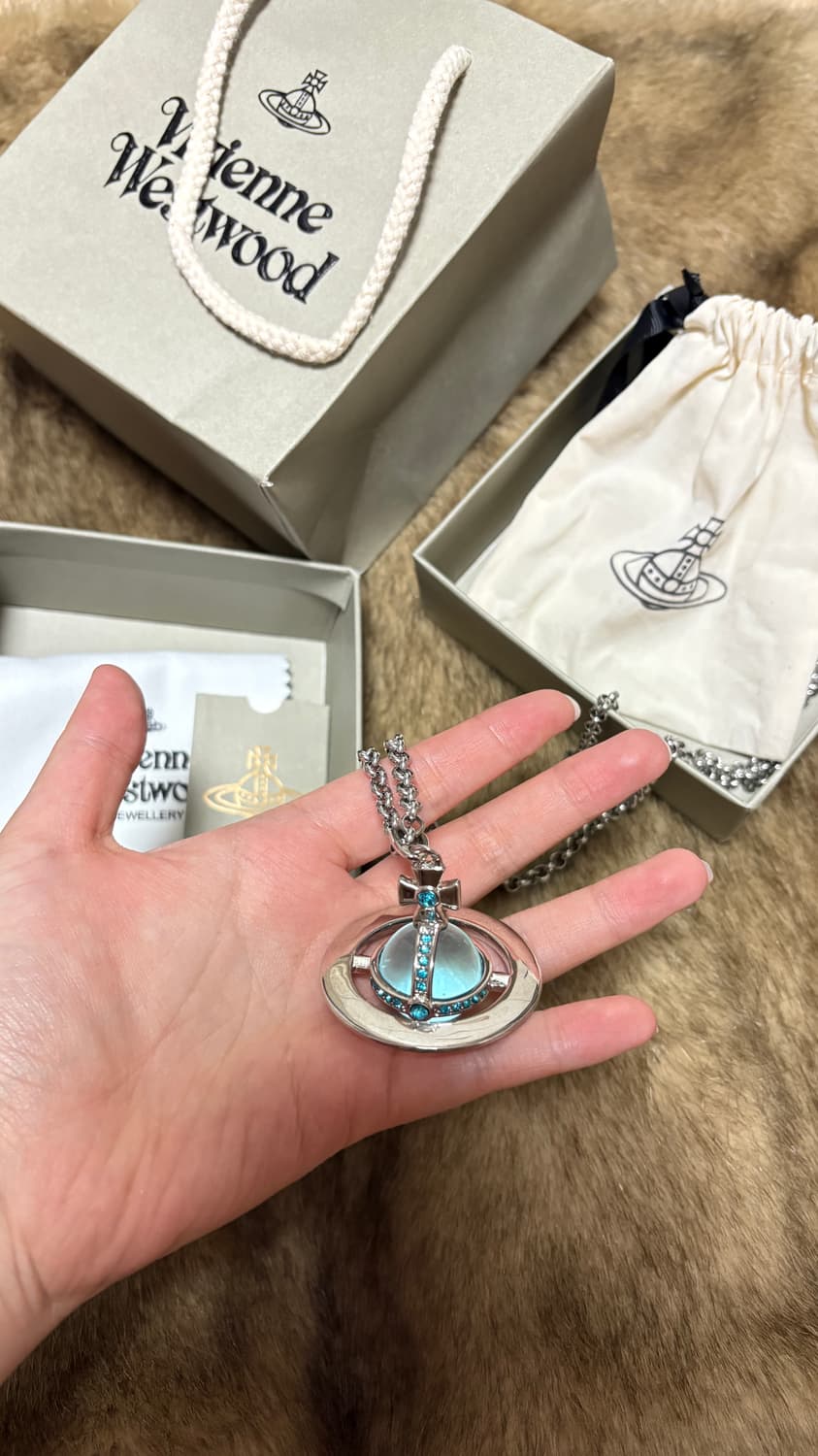 급척! 비비안 웨스트우드 빅orb 목걸이 하늘색 🩵새상품 상품이미지2