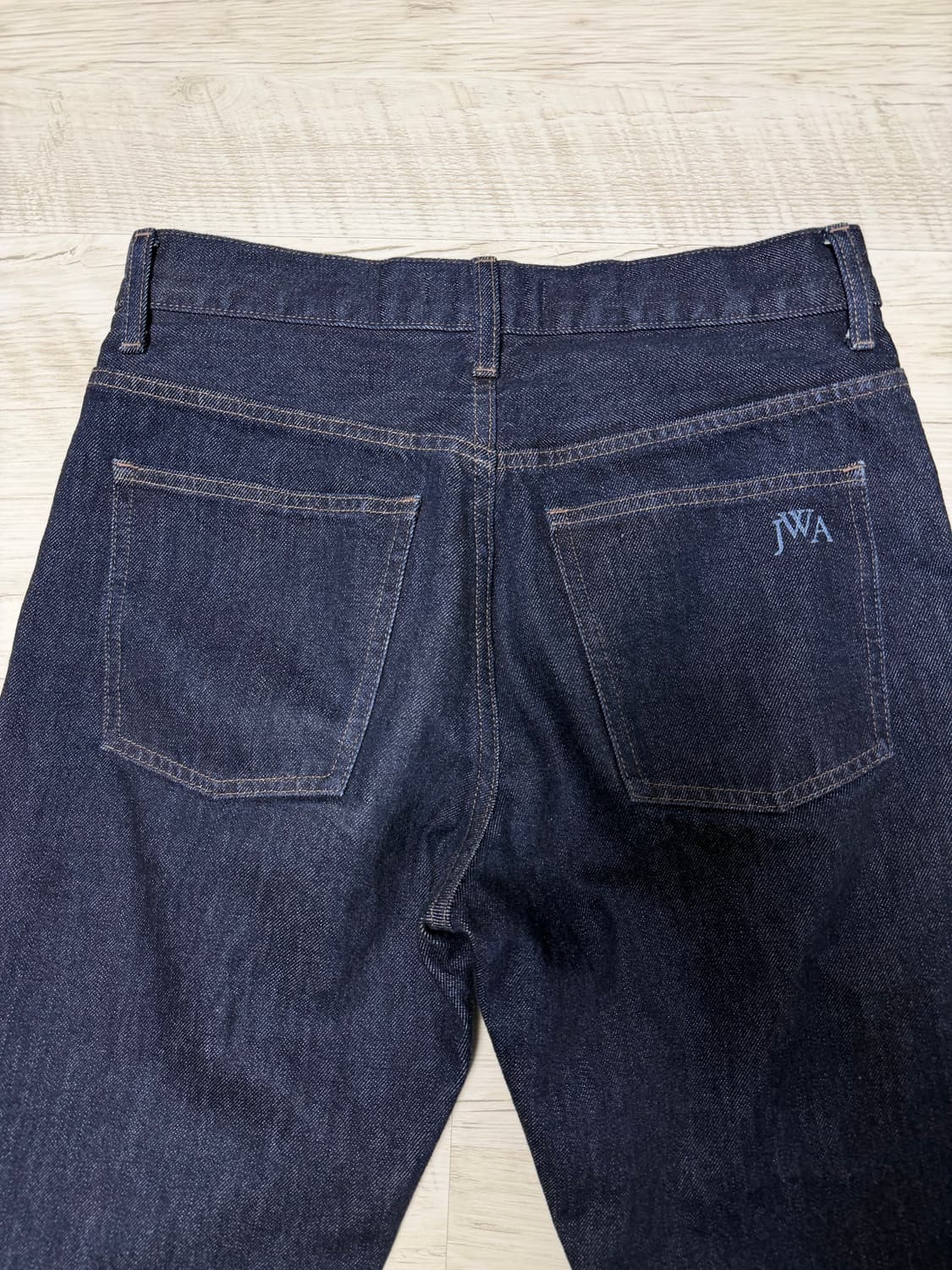 25 유니클로 스트레이트진 jwa 69 네이비 색상 상품이미지3