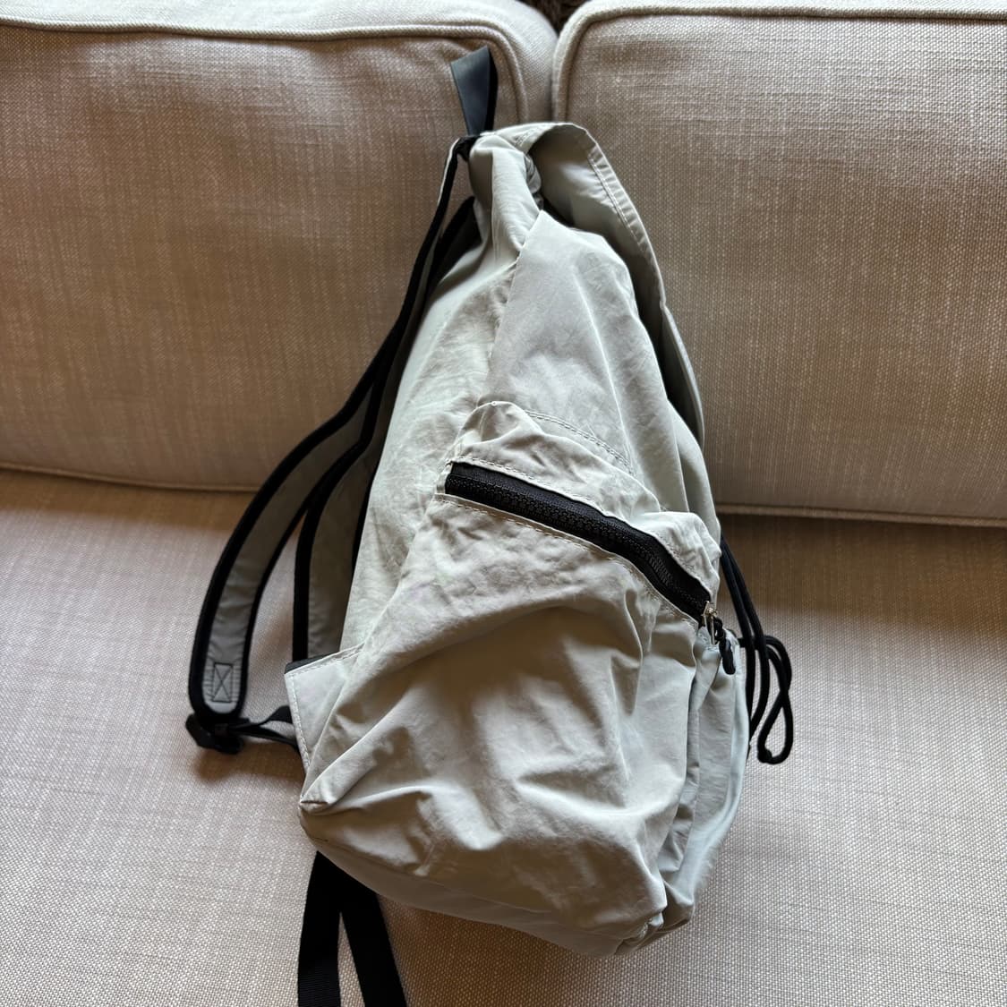 마스마룰즈 스트링 플랩백팩 그레이 상품이미지4