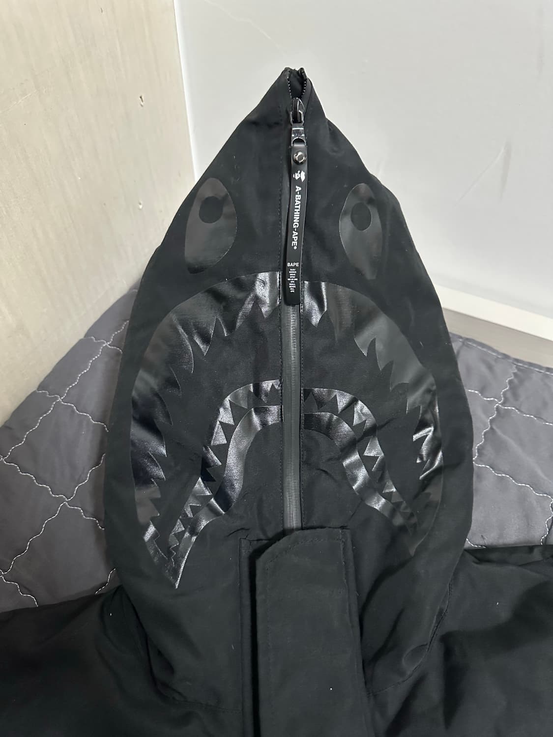 베이프 샤크 후드 패딩 블랙 XL 상품이미지2