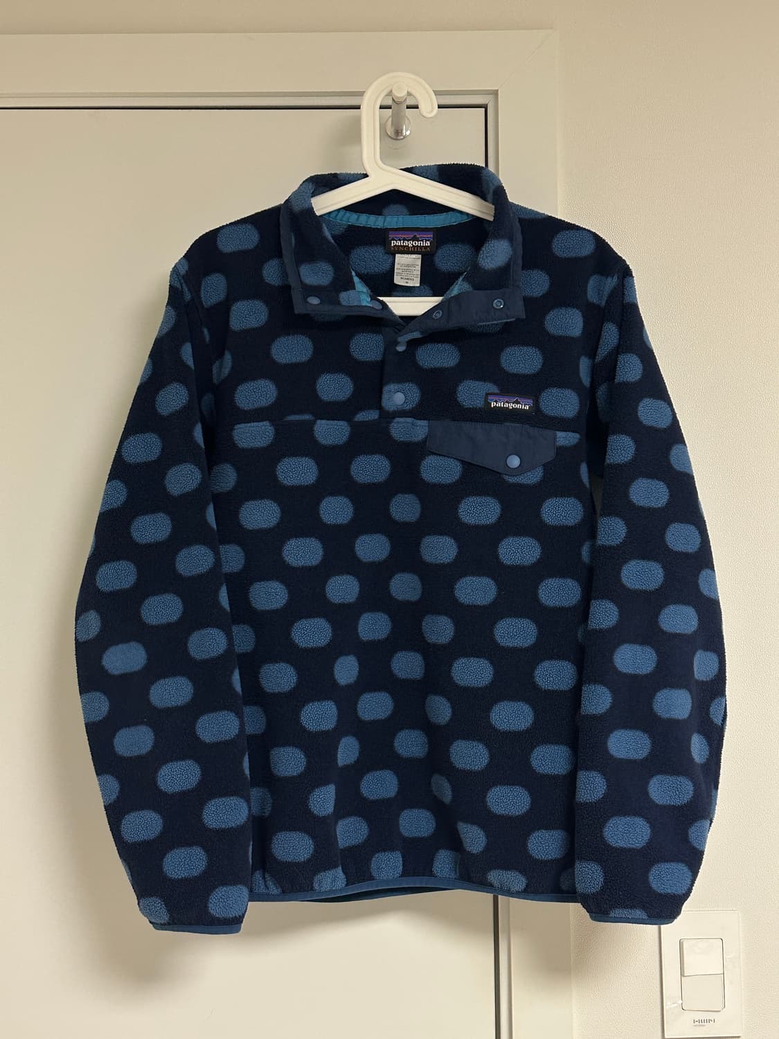 파타고니아 신칠라 도트 땡땡이 M 상품이미지2