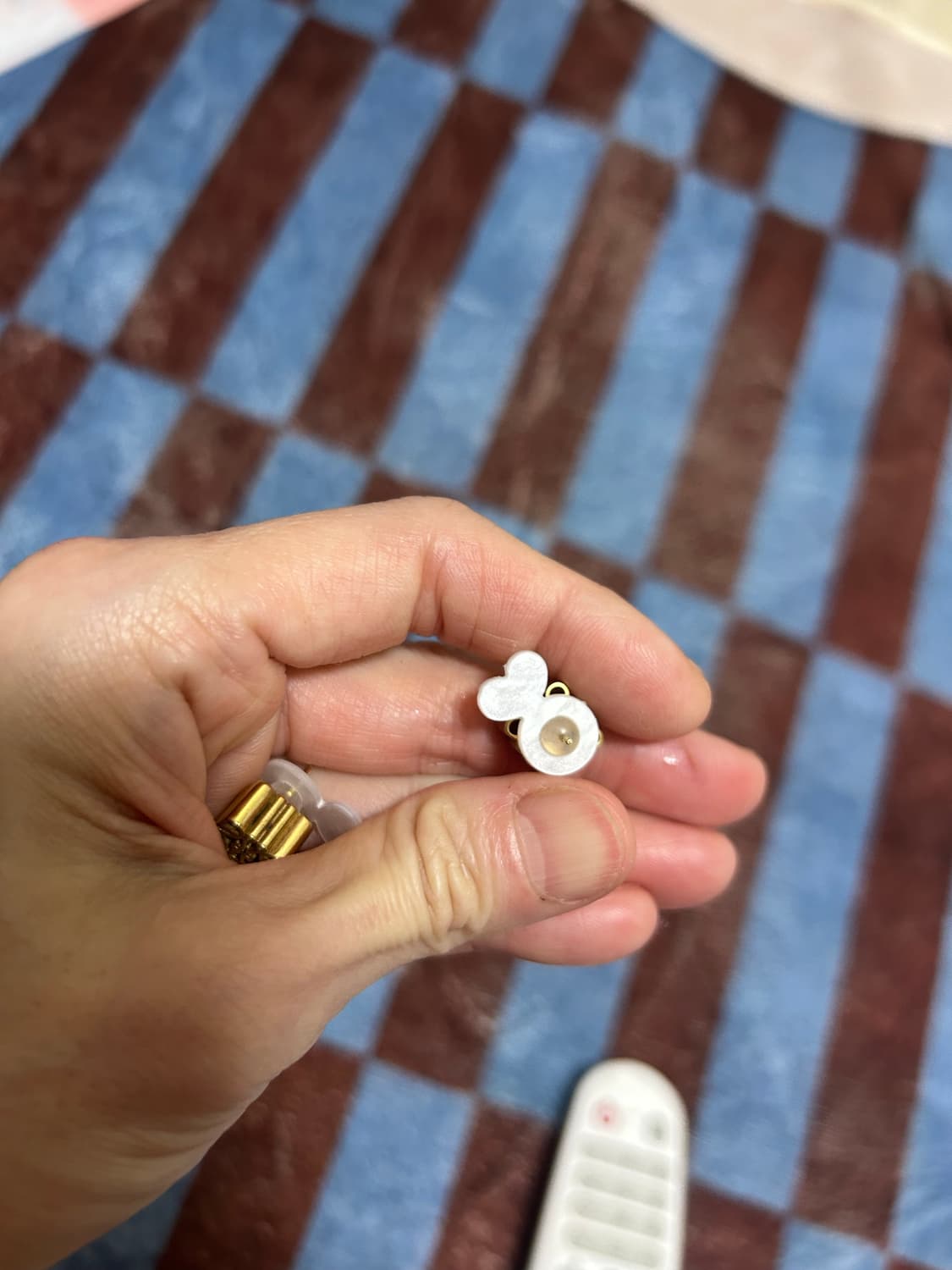 로에베 아나그램 로고 귀걸이 상품이미지6