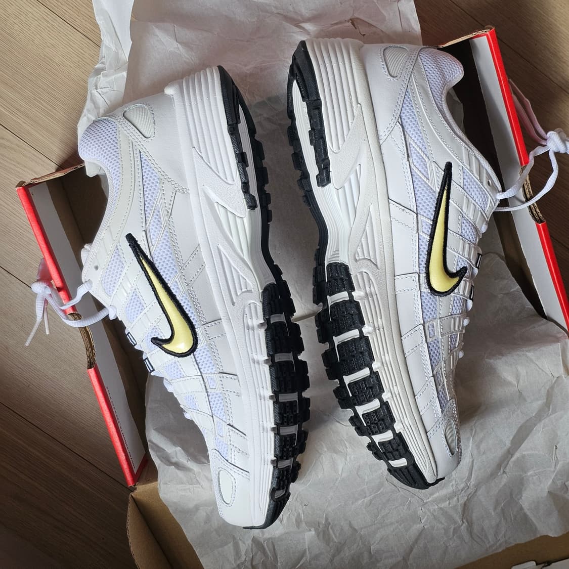 285 새제품) 나이키 P-6000 화이트 레몬 시폰 남자 신발 운동화 상품이미지3