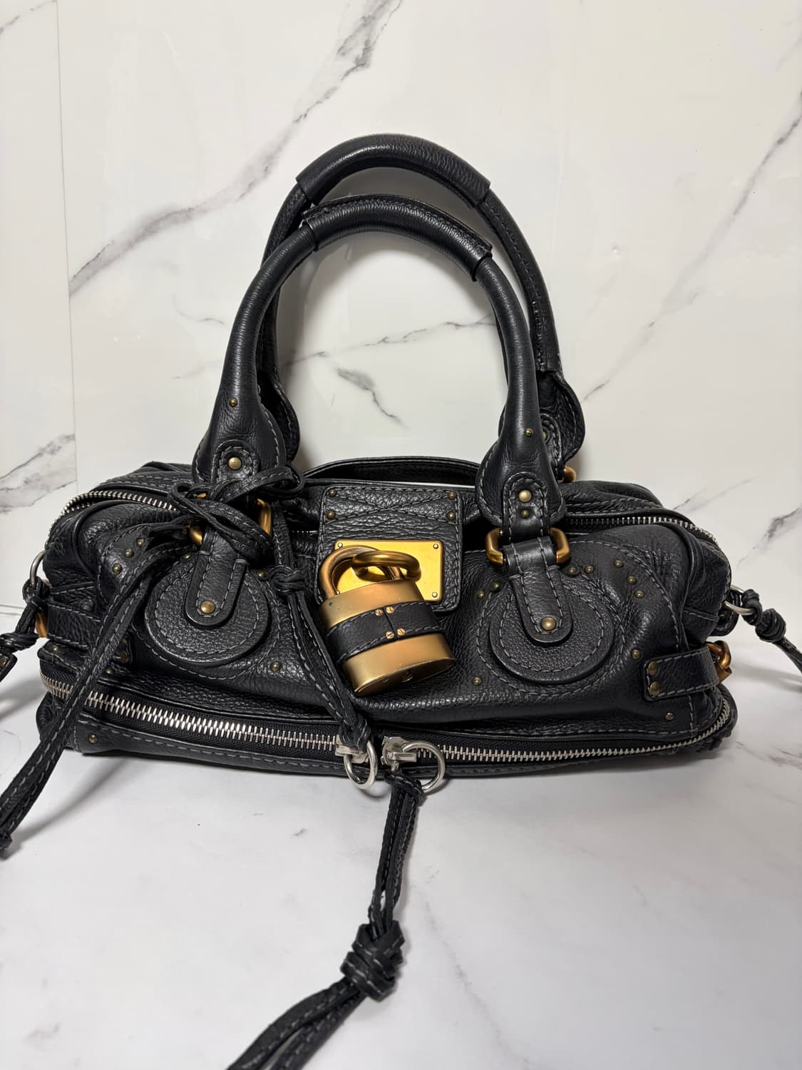 [A+ 정품] 끌로에 패딩턴백 블랙 금장 상품이미지1