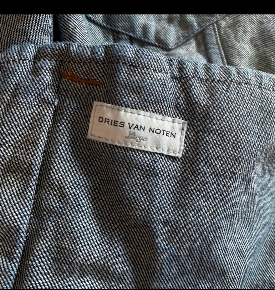 드리스반노튼 엠보싱 데님자켓 상품이미지2