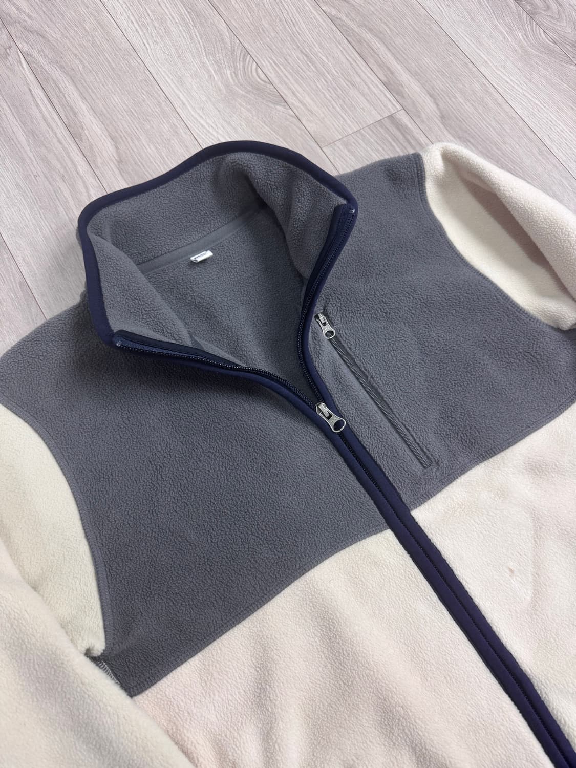 유니클로 투톤 배색 플리스 집업 상품이미지1