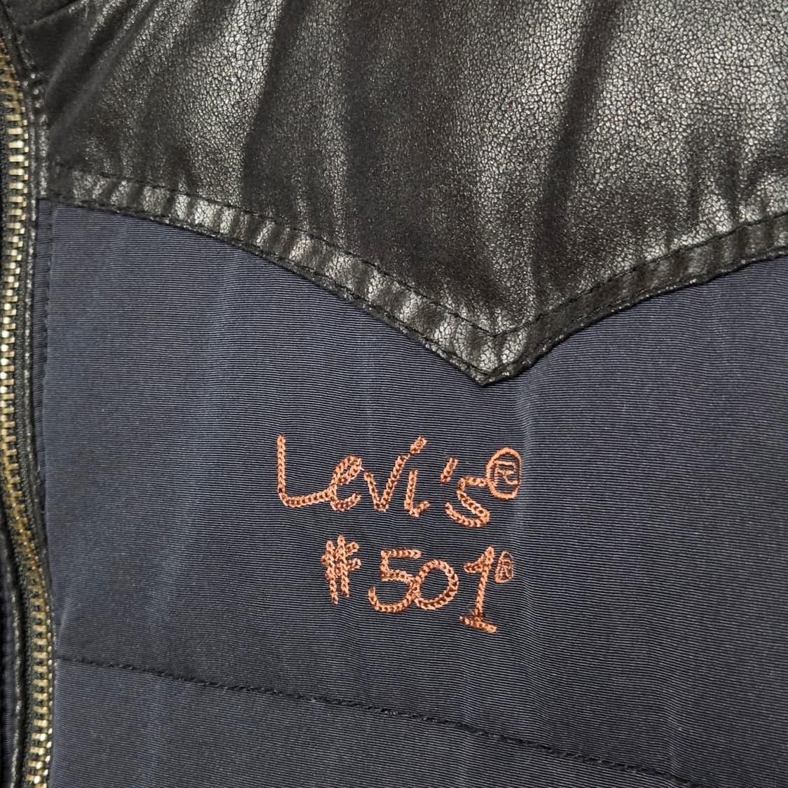 리바이스 501 덕다운 레더 패치 패딩  상품이미지4