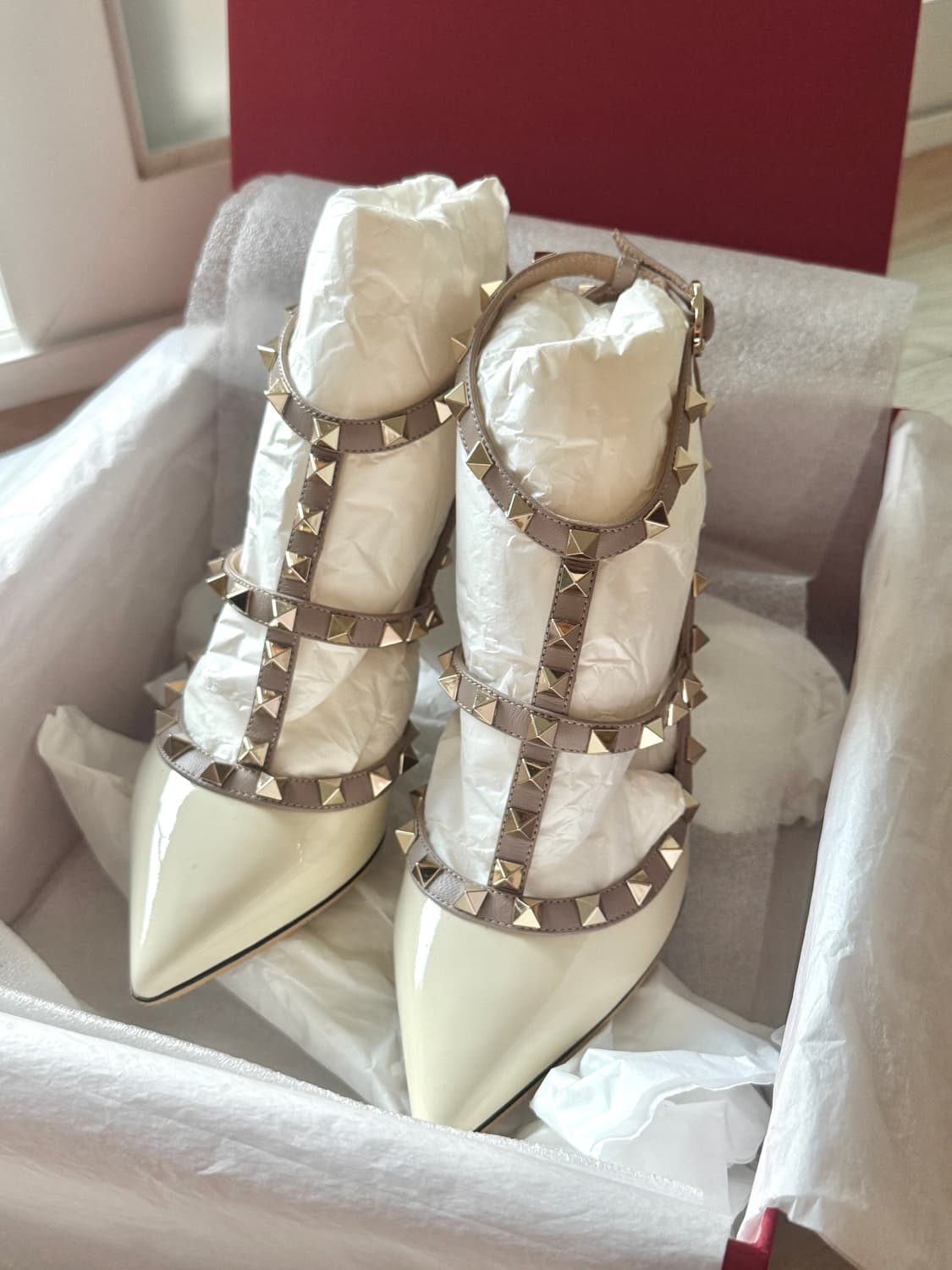 발렌티노 락스터드 힐 파우더핑크 37(240) 상품이미지1