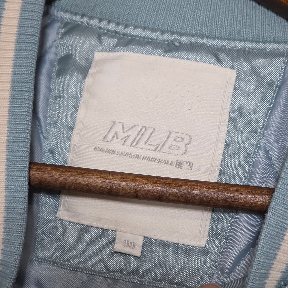 엠엘비 스카이블루 뉴욕 양키스 누빔 바시티 자켓 상품이미지9