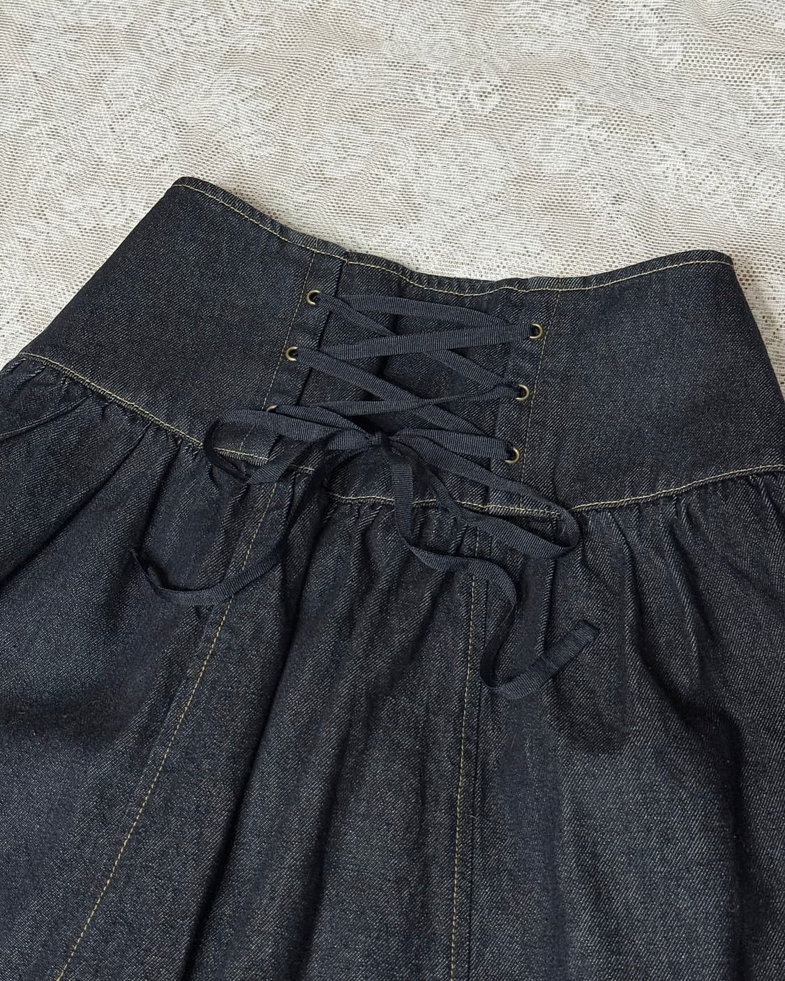 데님 코르셋 플레어 미디 스커트 상품이미지2