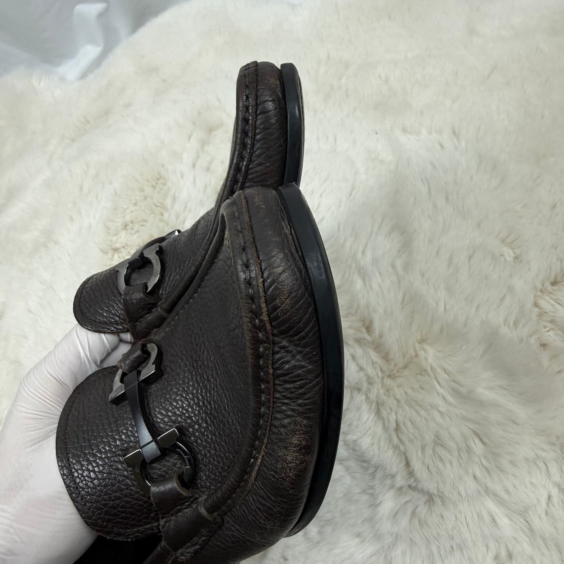 5.5) 페라가모 간치니 로퍼 다크브라운 상품이미지9