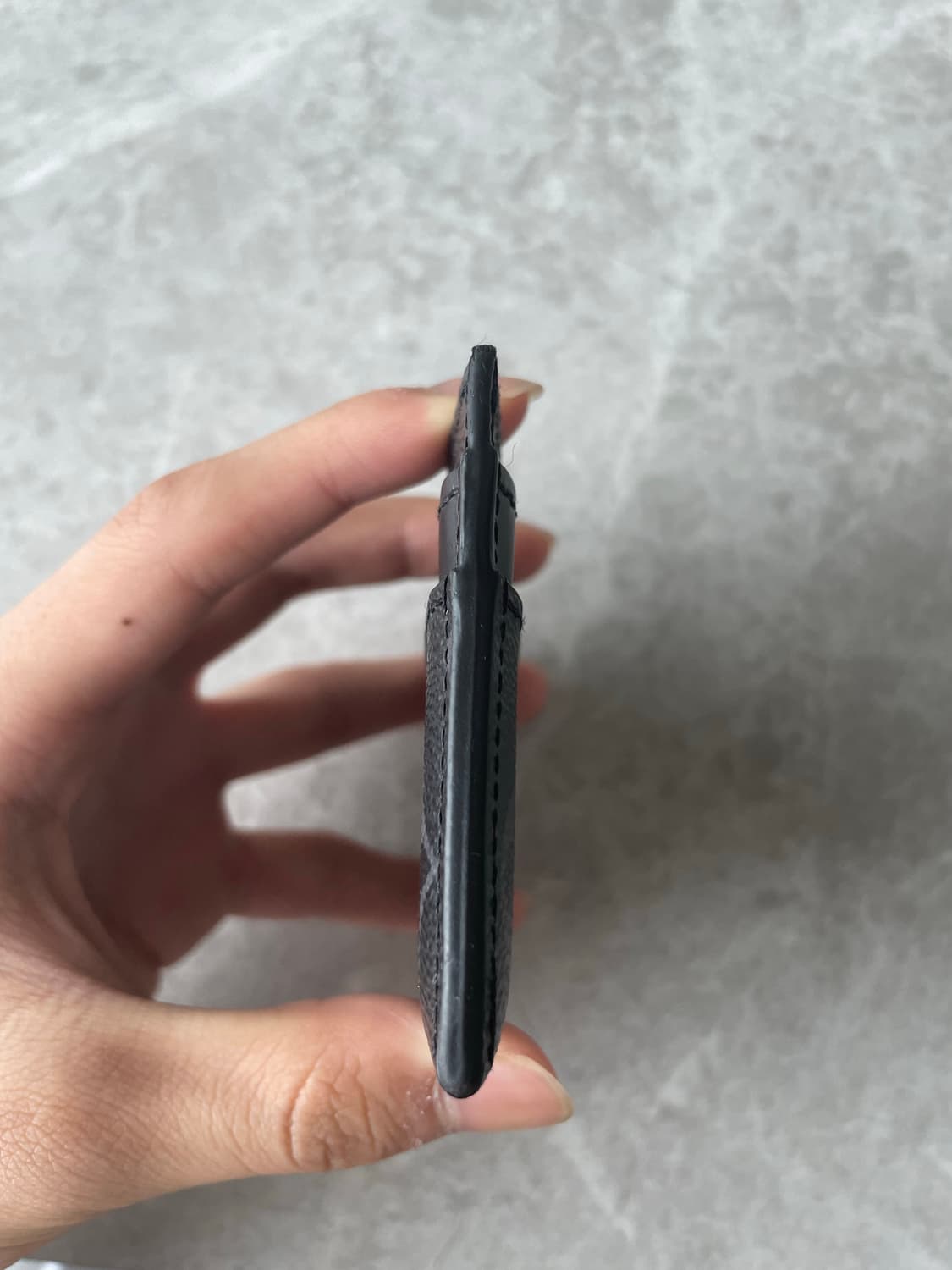 루이비통 모노그램 이클립스 더블 카드 홀더 상품이미지3