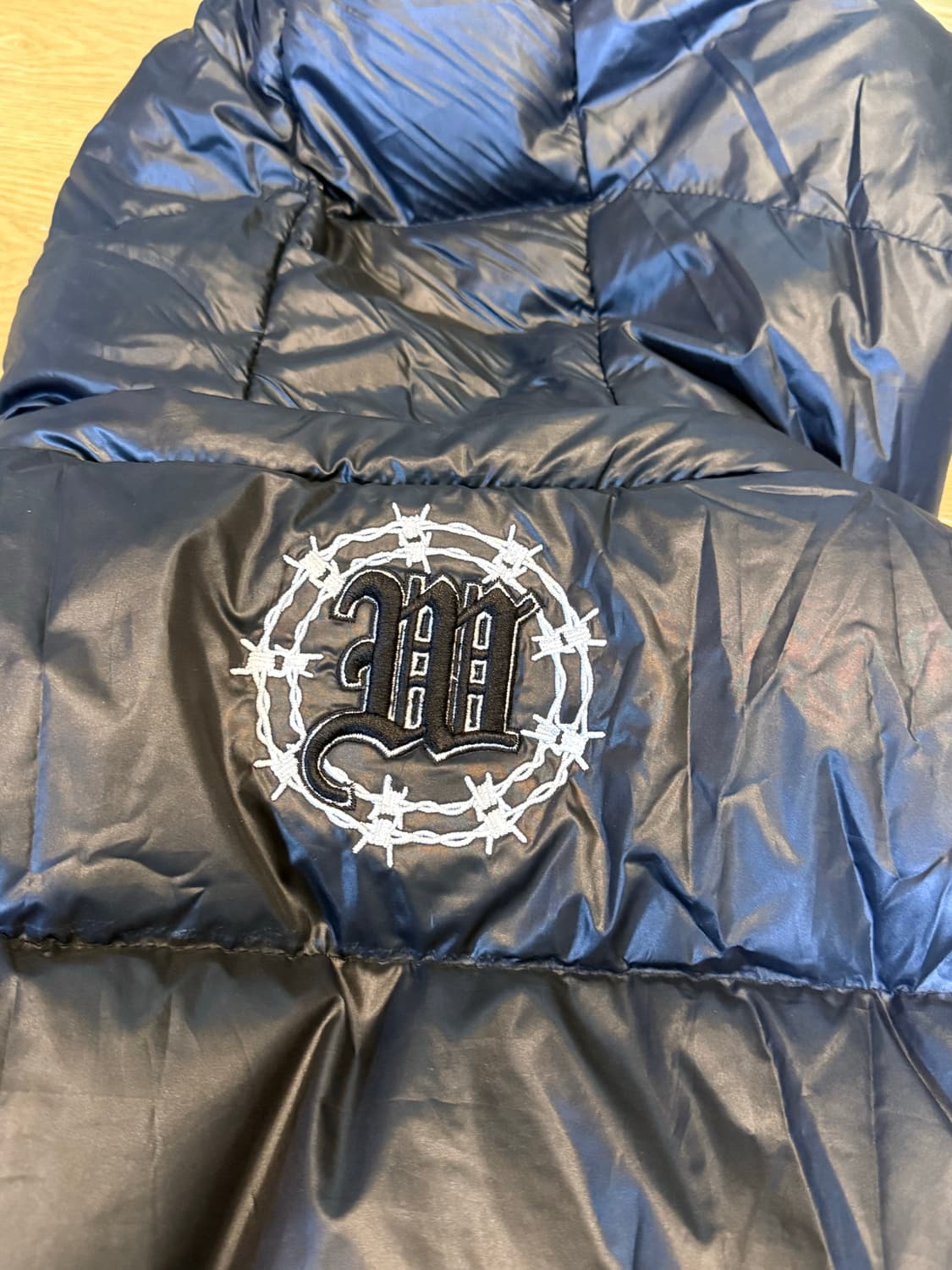 Worst work 유광 패딩 상품이미지4