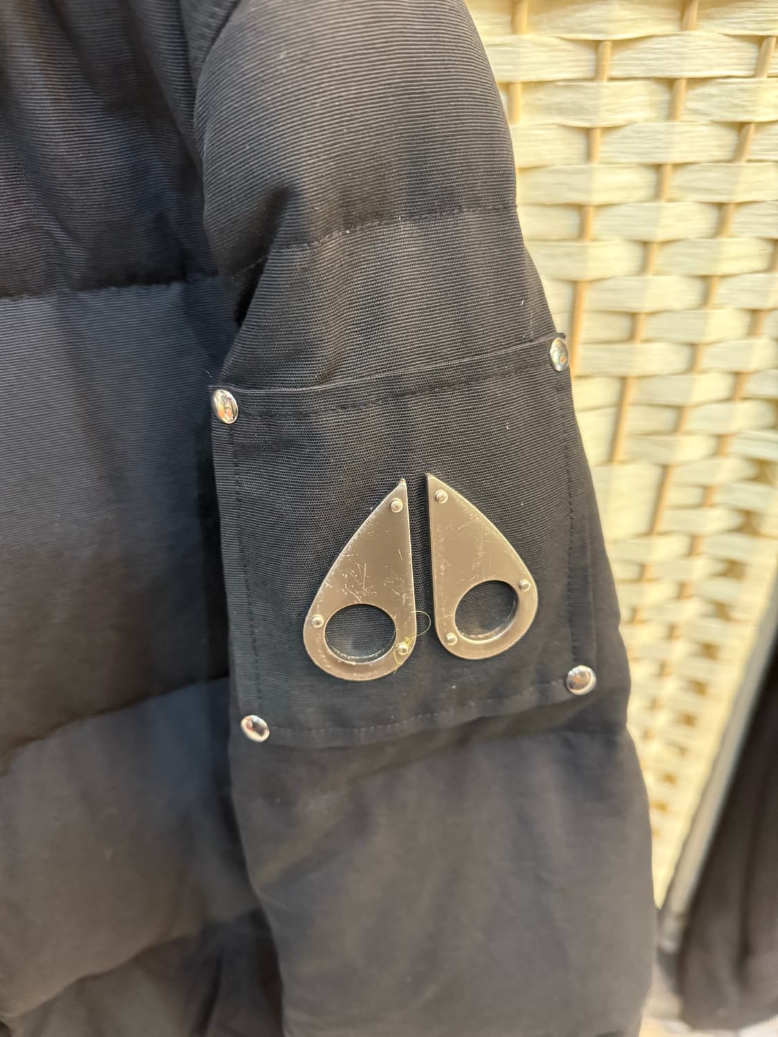 105 정품 무스너클 쓰리쿼터 패딩 팝니다 상품이미지2