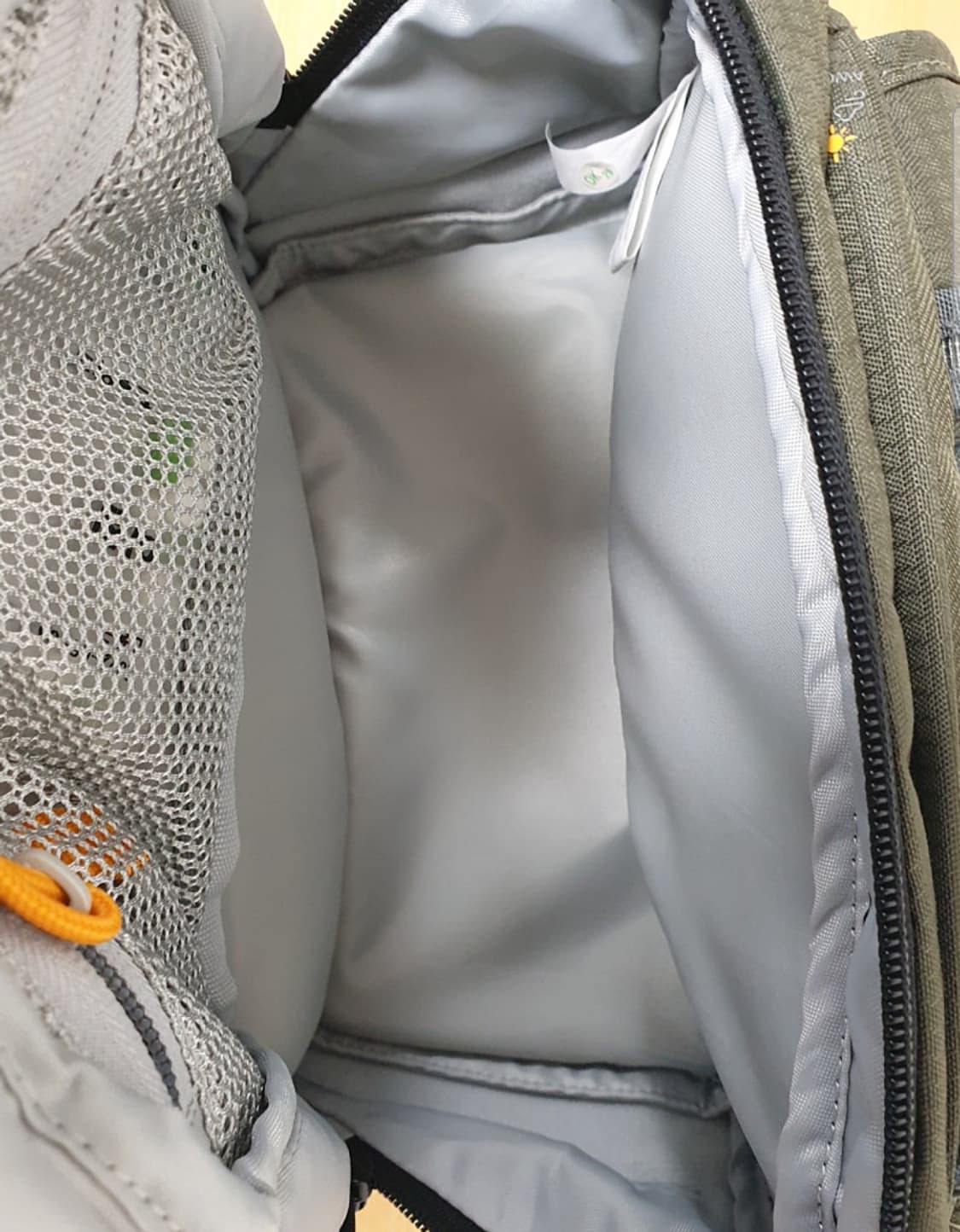 로우프로 카메라 백팩 판매합니다 상품이미지3