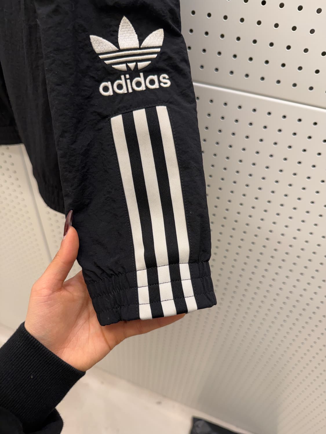 아디다스 락업 트랙탑 블랙 U1547 상품이미지5