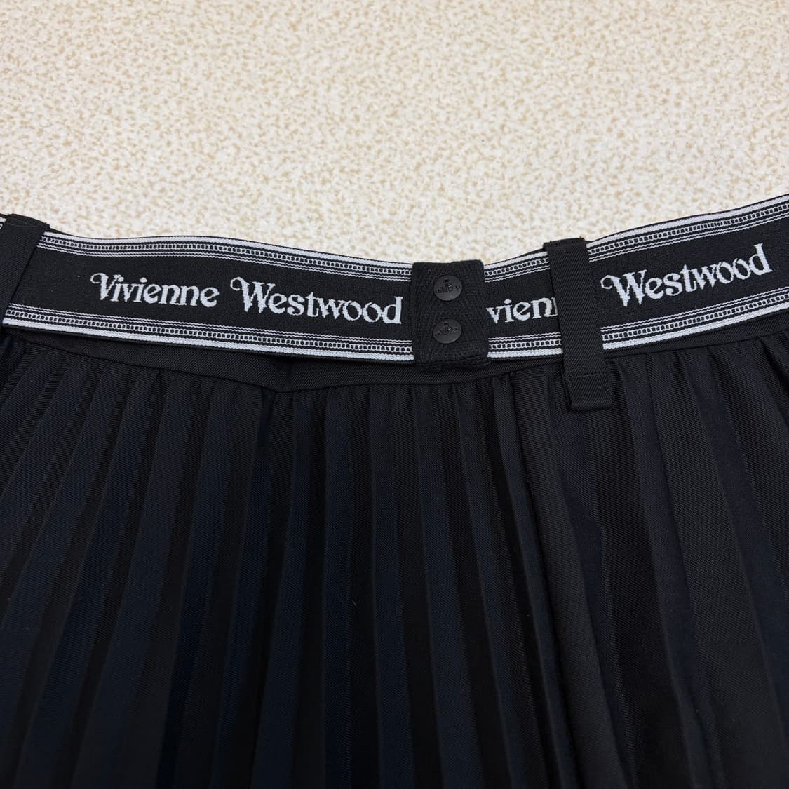 비비안웨스트우드 블랙 플리츠 미니 스커트 상품이미지4