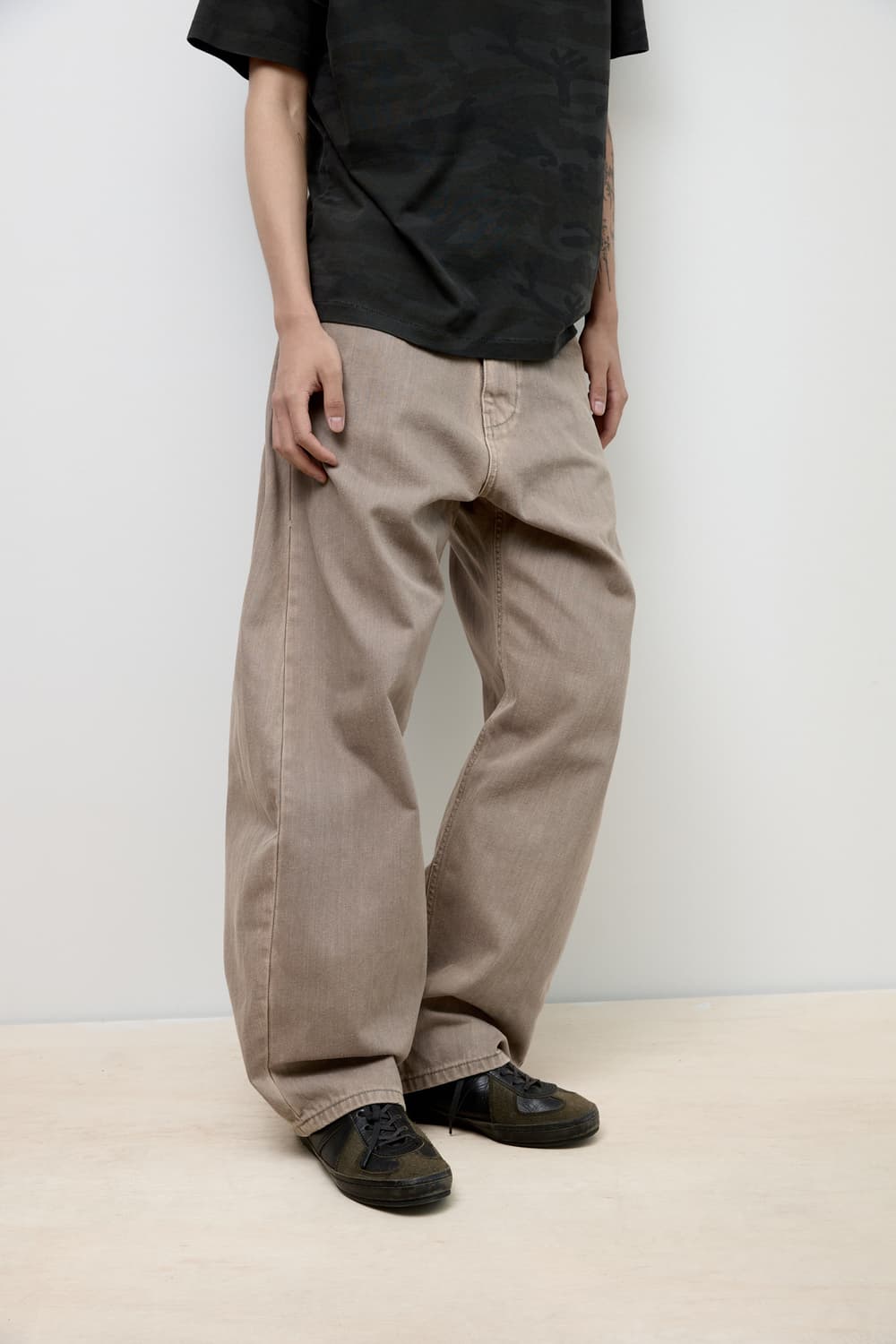 Hatchingroom / Curve Jeans Washed Beige 상품이미지1