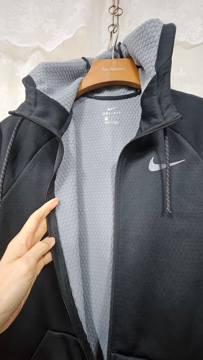 나이키   드라이핏  후드 집업  상품이미지3
