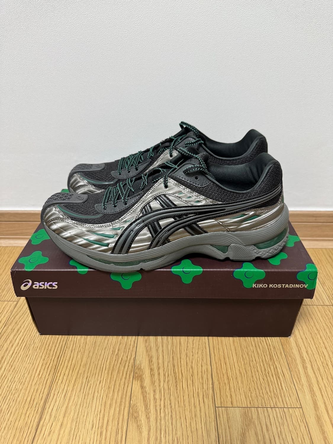 아식스 x 키코 코스타디노브 젤 플라메 그레이 블랙 상품이미지3