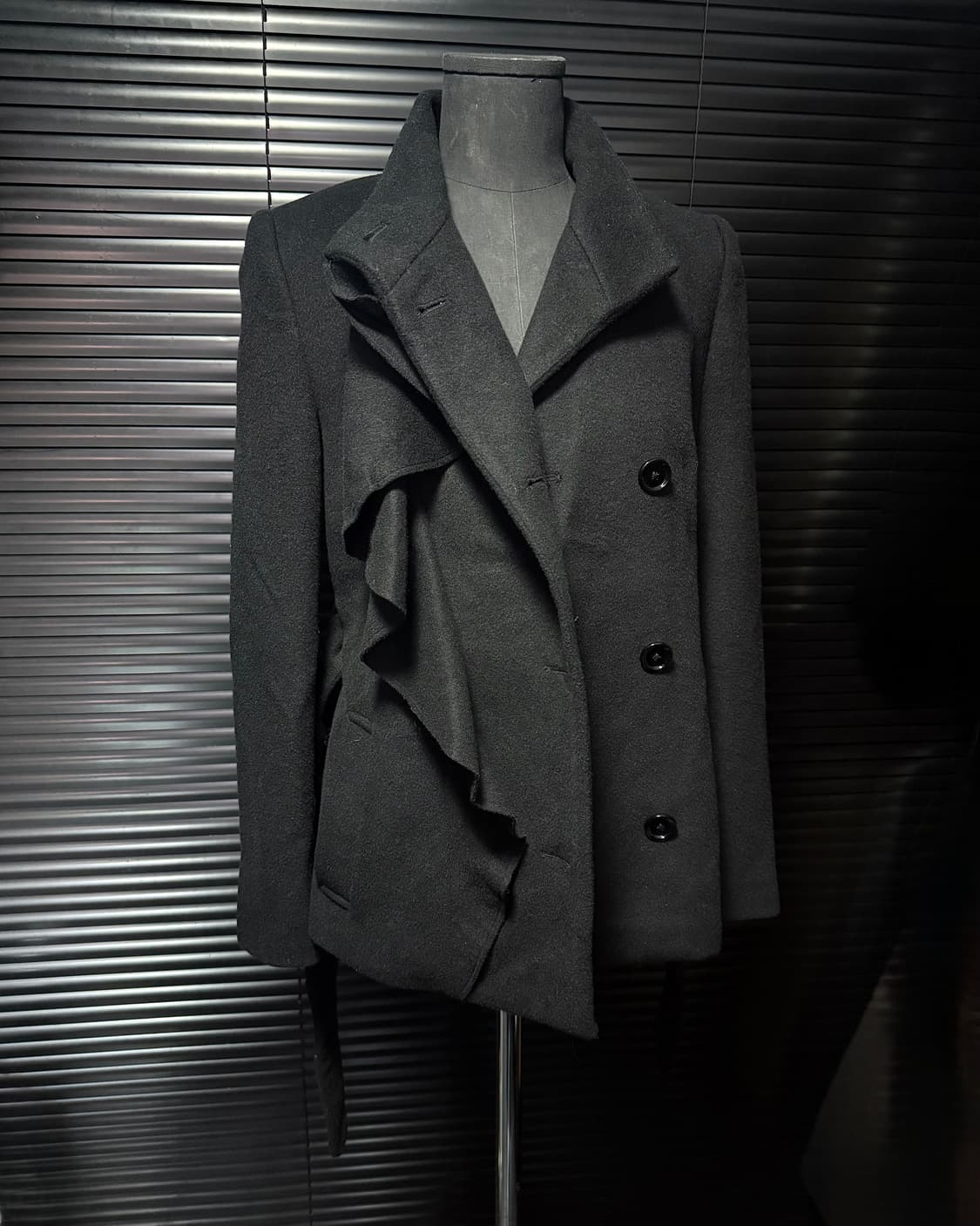 아르마니 익스체인지 카울 벨트 울 드레이프 사선 더블 블레이져 숏 코트  상품이미지2