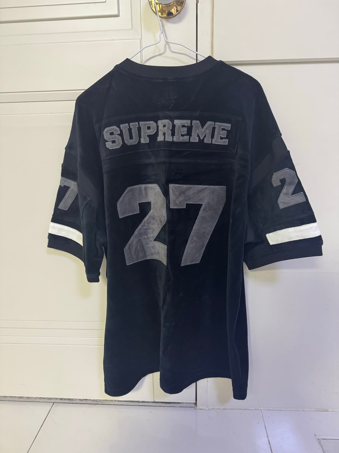 슈프림 풋볼 벨벳져지 상품이미지2