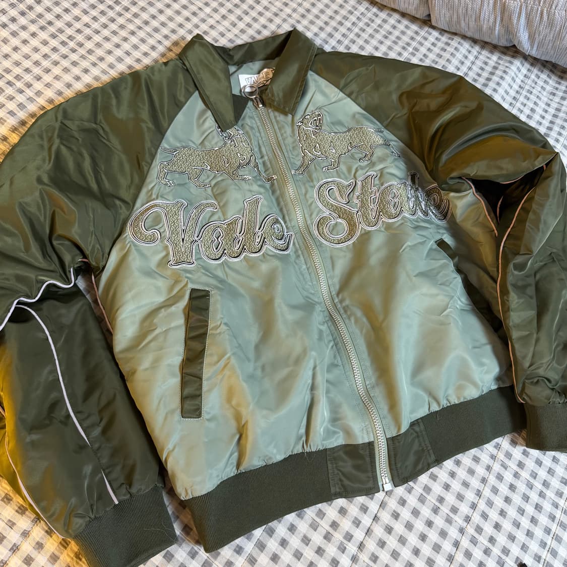 (L) Vale Forever 재규어 바시티 봄버 자켓 올리브 상품이미지7