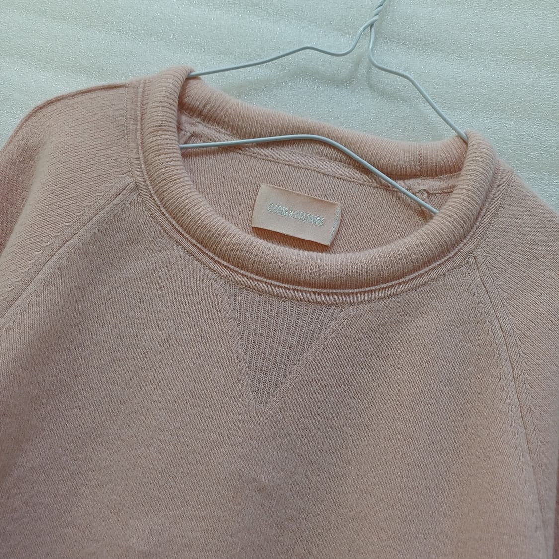 국내 쟈딕앤볼테르 순 메리노 울 라운드 니트 여성 오버핏 사랑봉봉 상품이미지3