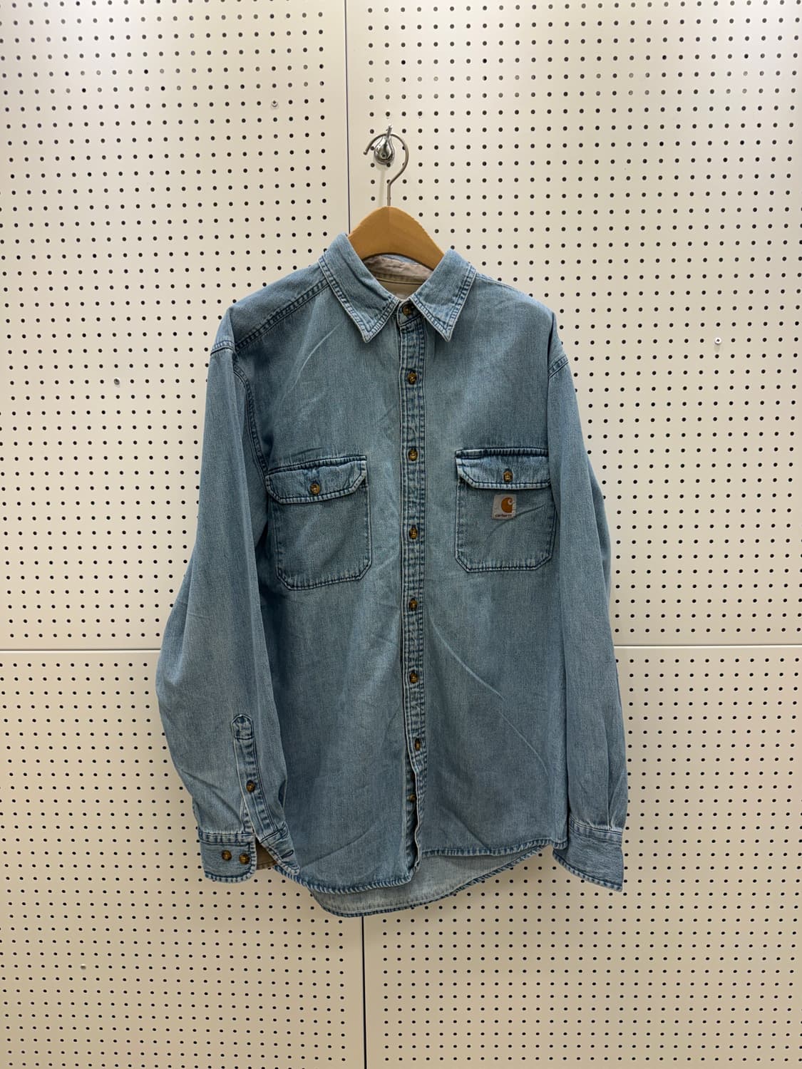 칼하트 라이트블루 워싱 투포켓 데님셔츠 U1279 상품이미지2
