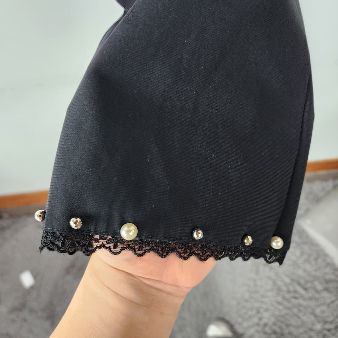 블랙 레이스 진주 장식 스판 부츠컷 바지 상품이미지3